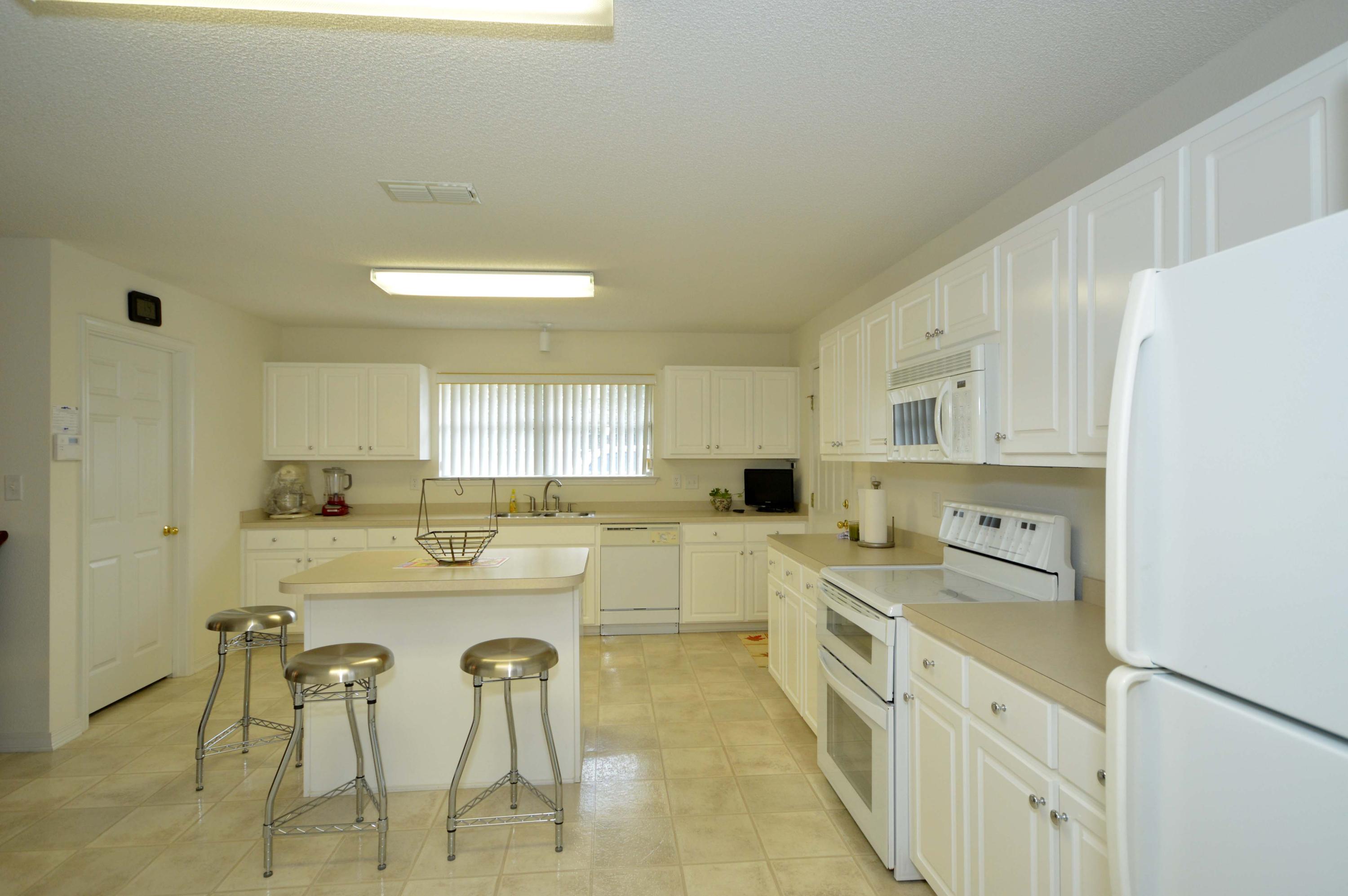 HAMPTON RIDGE - Residential