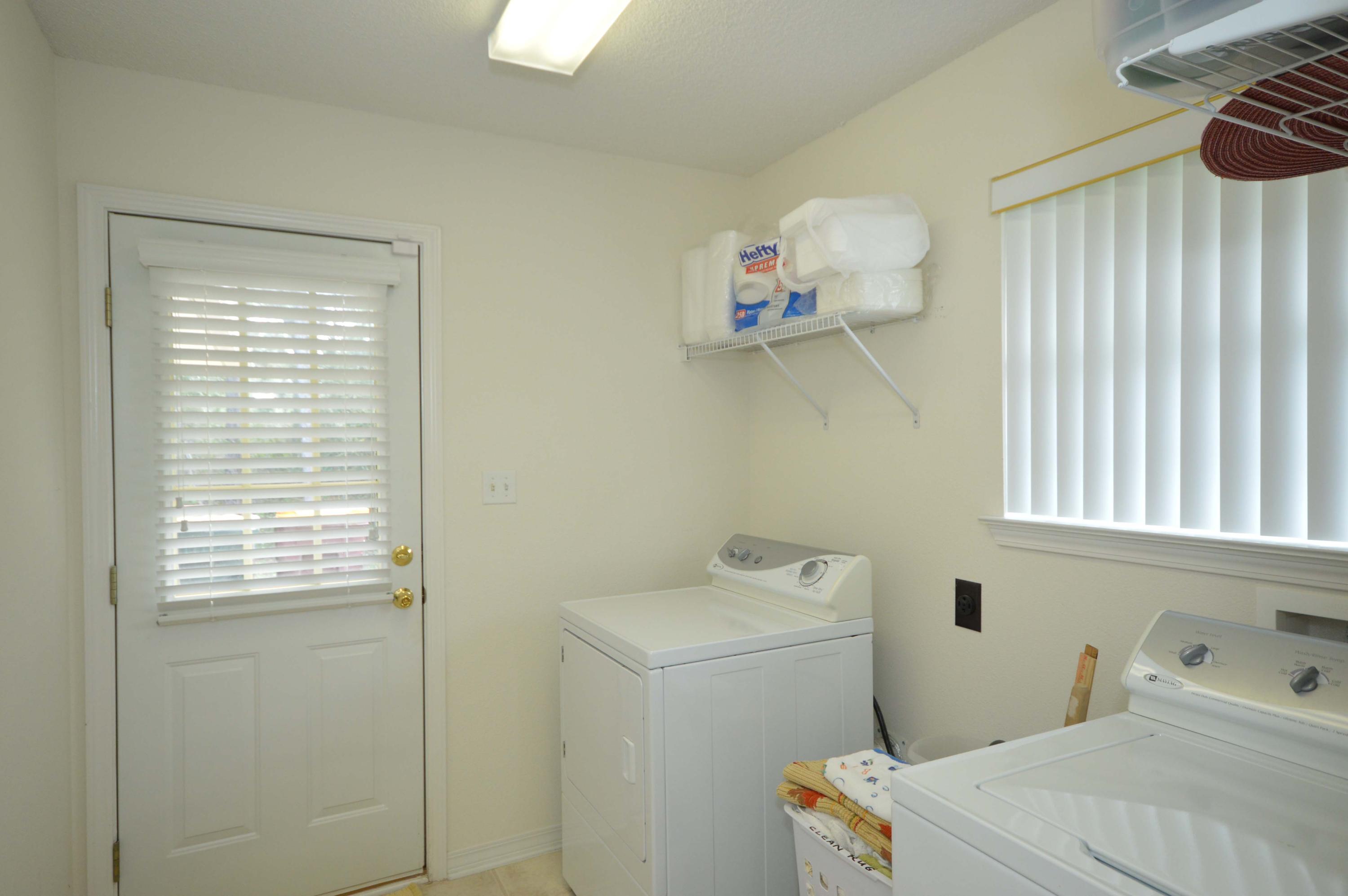 HAMPTON RIDGE - Residential