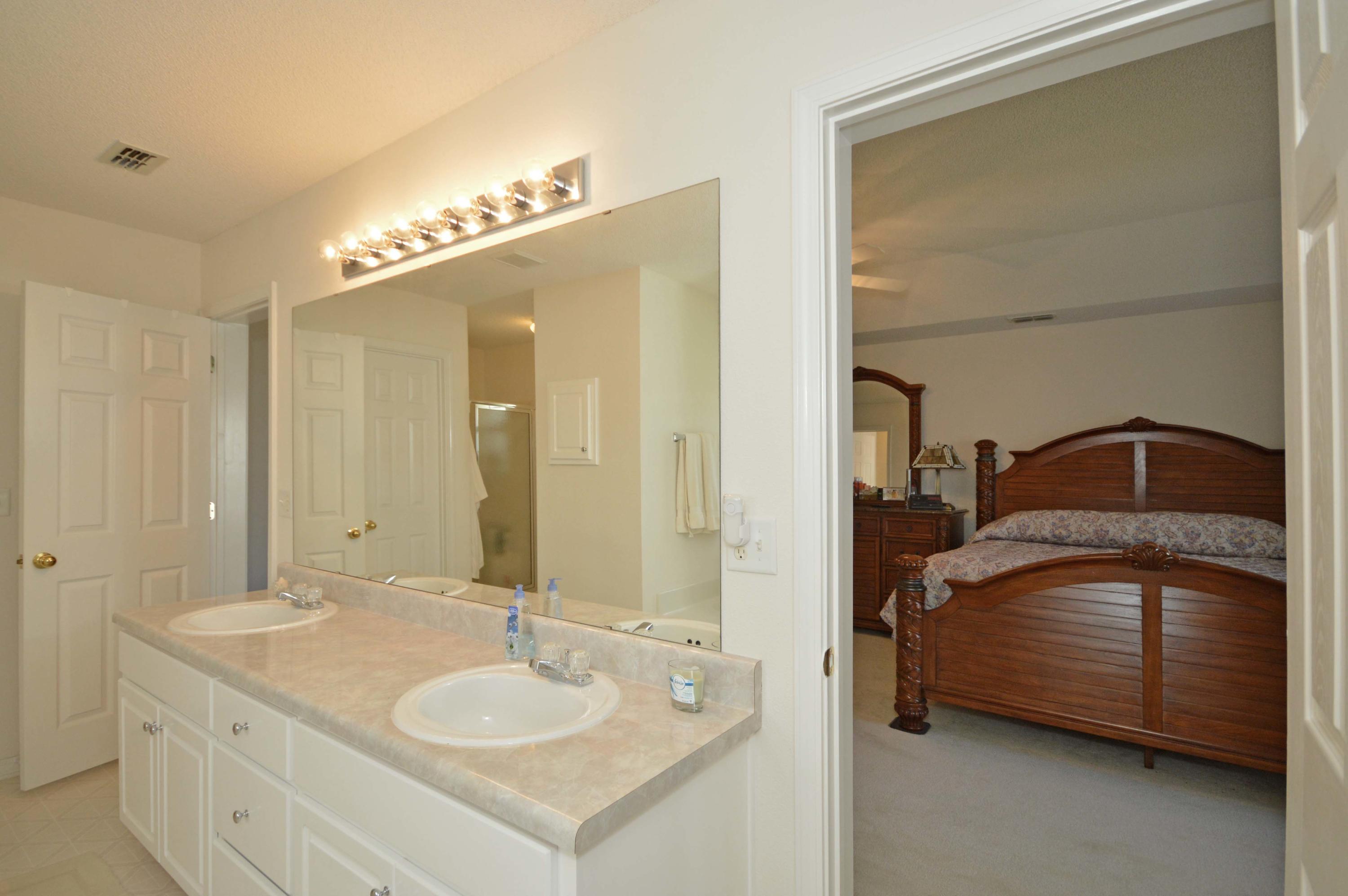 HAMPTON RIDGE - Residential