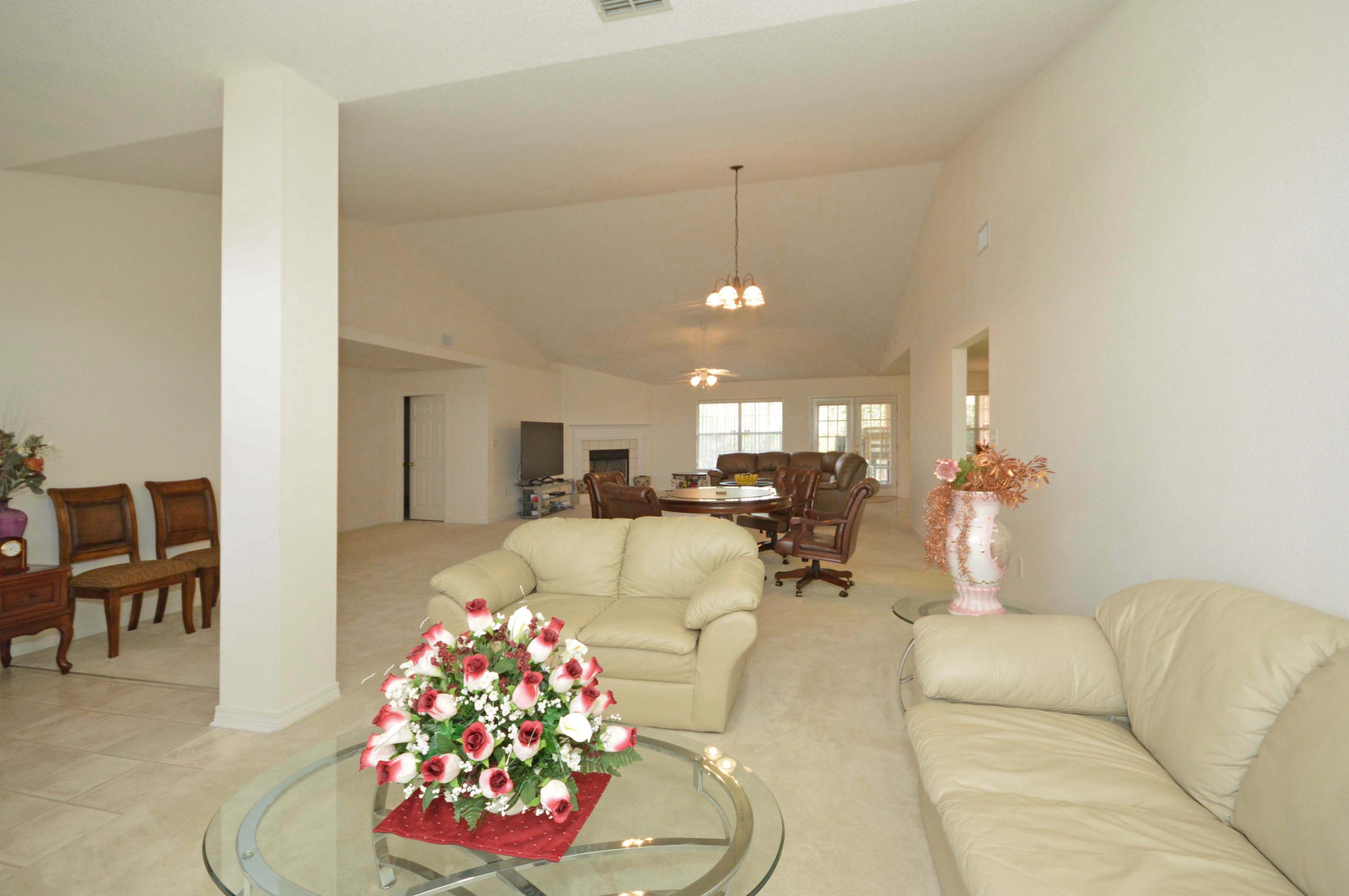 HAMPTON RIDGE - Residential