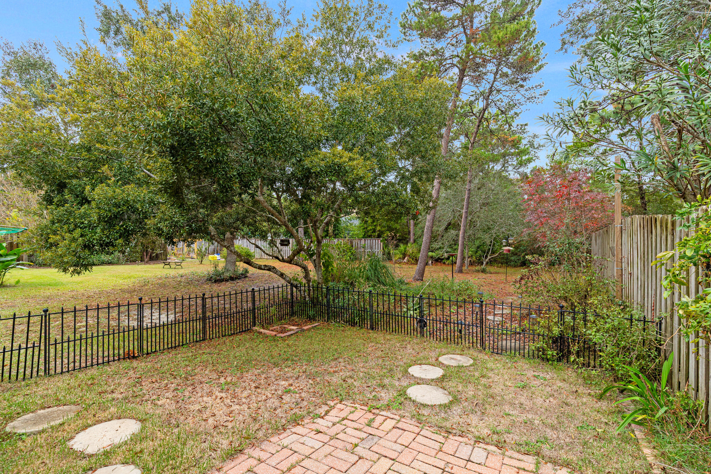 ESCADA - Residential