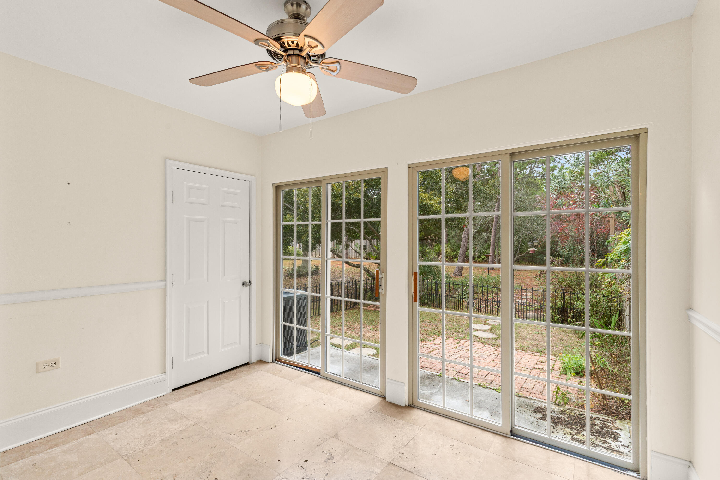 ESCADA - Residential