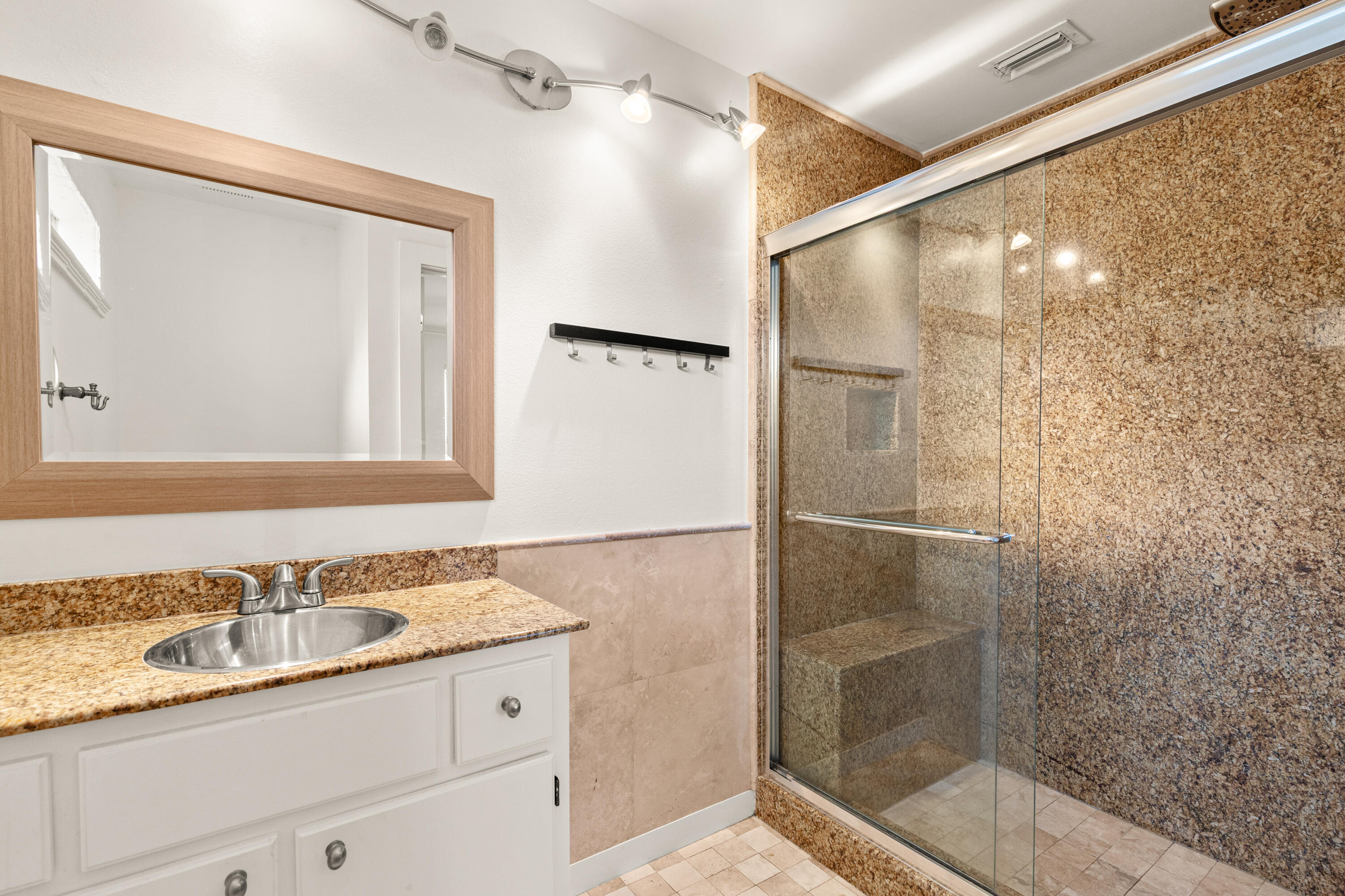 ESCADA - Residential