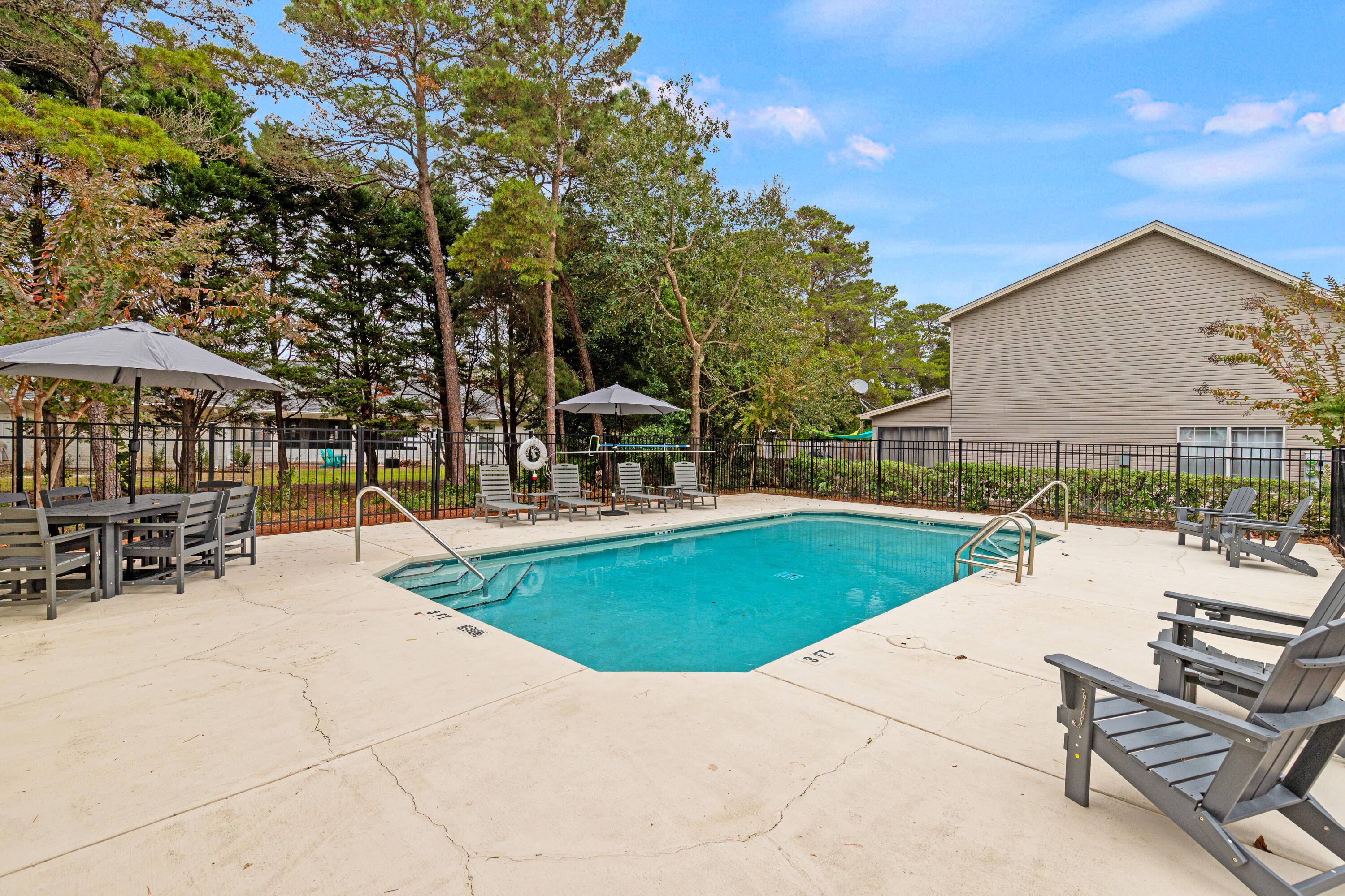 ESCADA - Residential