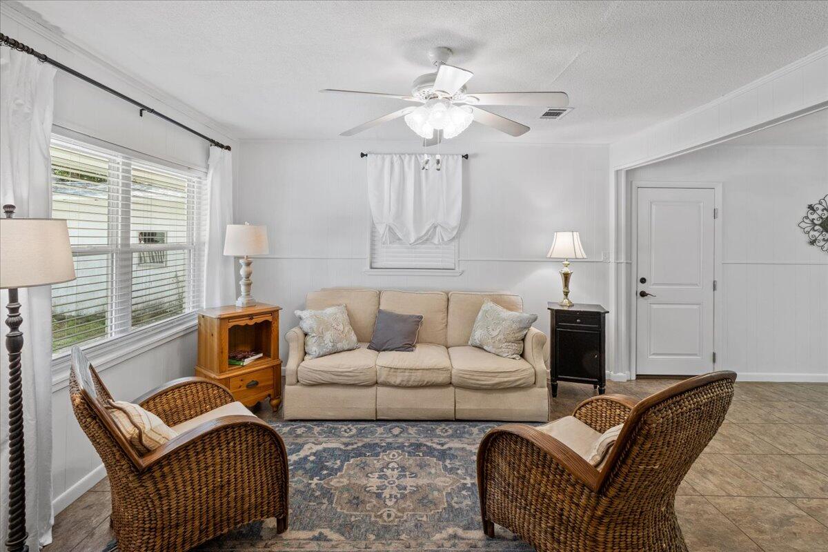 LAIRDS 2ND ADDN - Residential