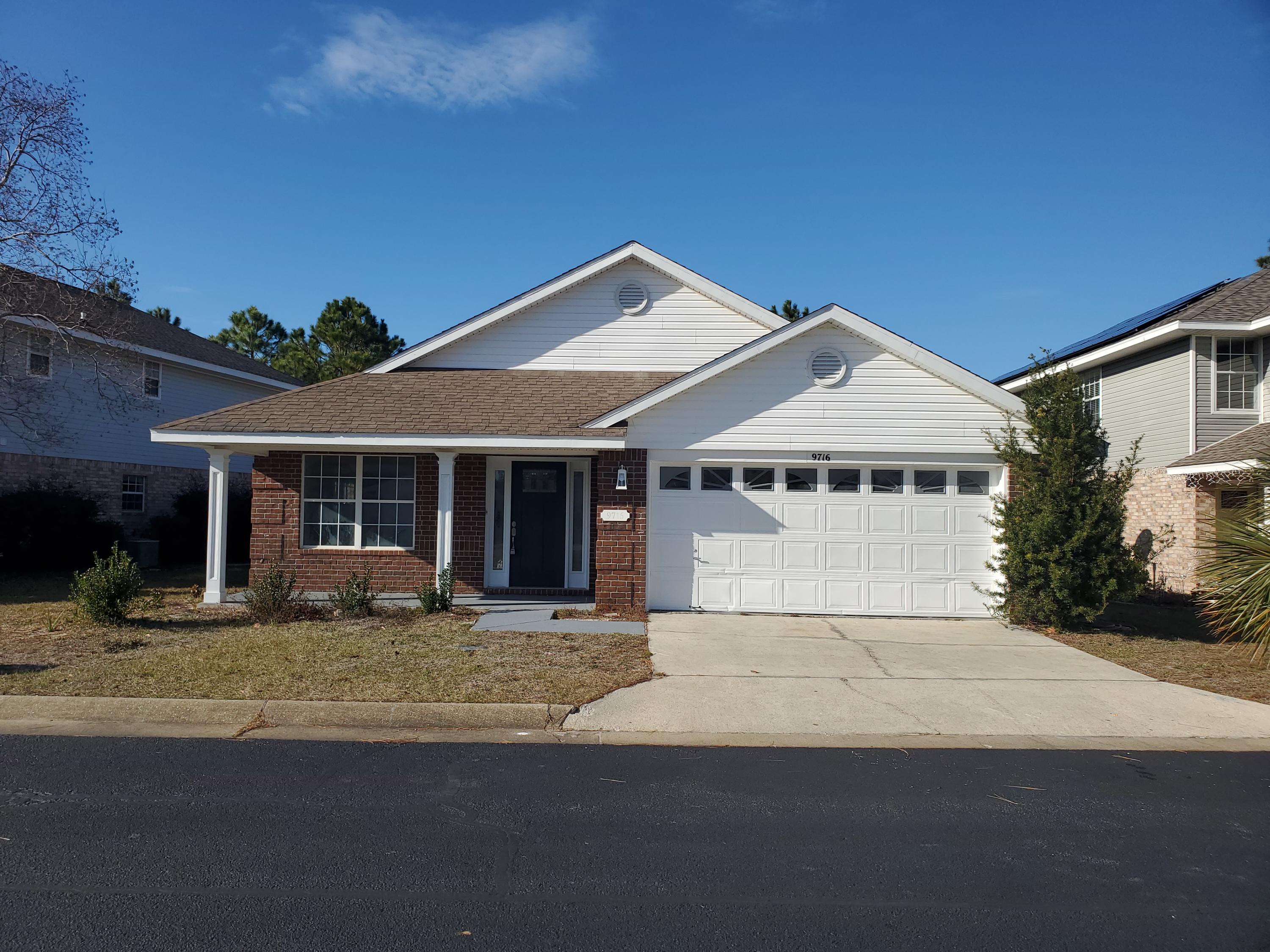 LAKEFRONT!!! Beautiful 3 bedroom 2 full bath home! Wake up and see the lake from your Master Bedroom Window! Then get ready for your day by walking into your own Walk-in closet and double sink master suite!Completely upgraded and remodeled in contemporary style!