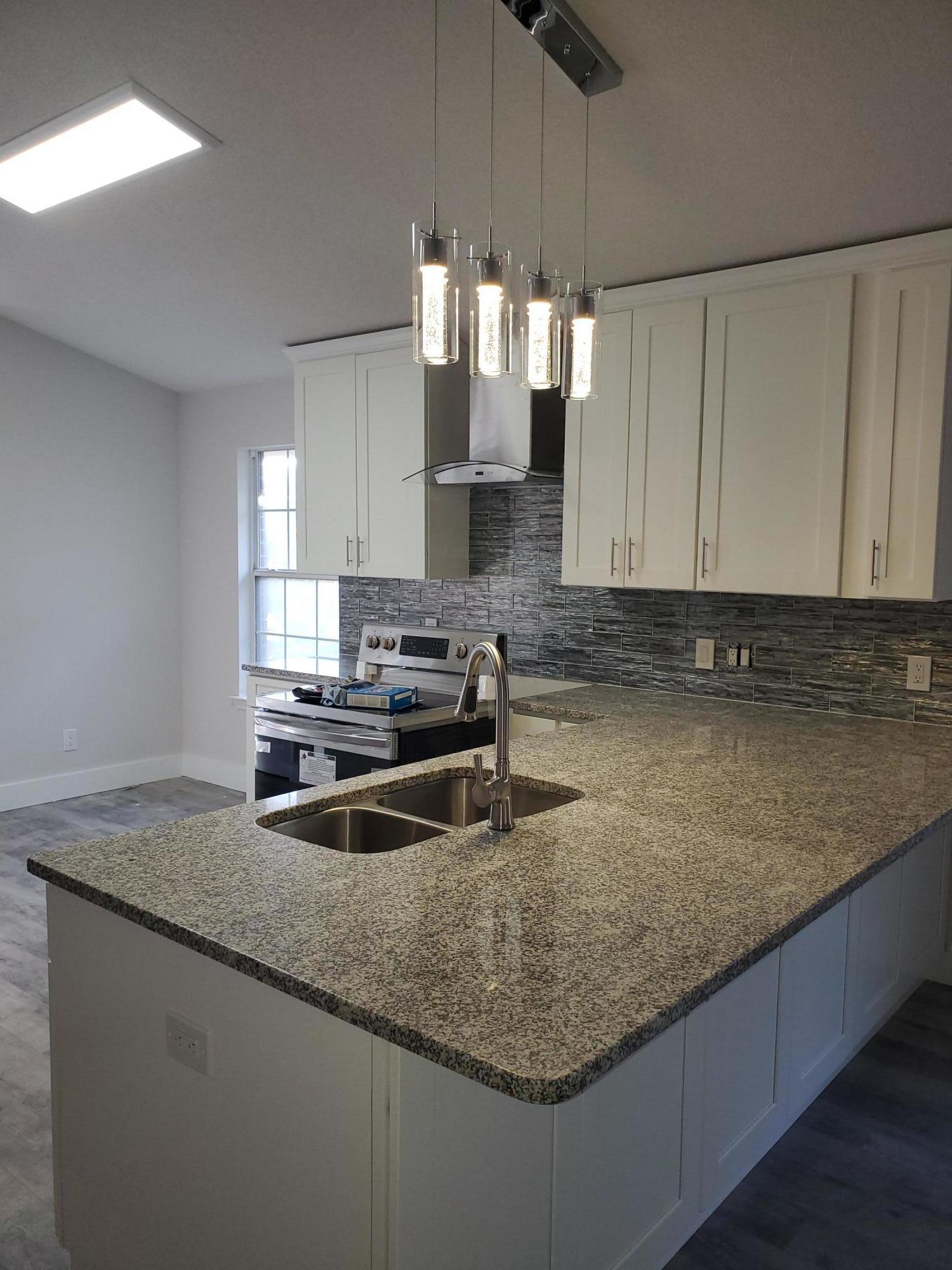 PARKER'S LANDING - Residential