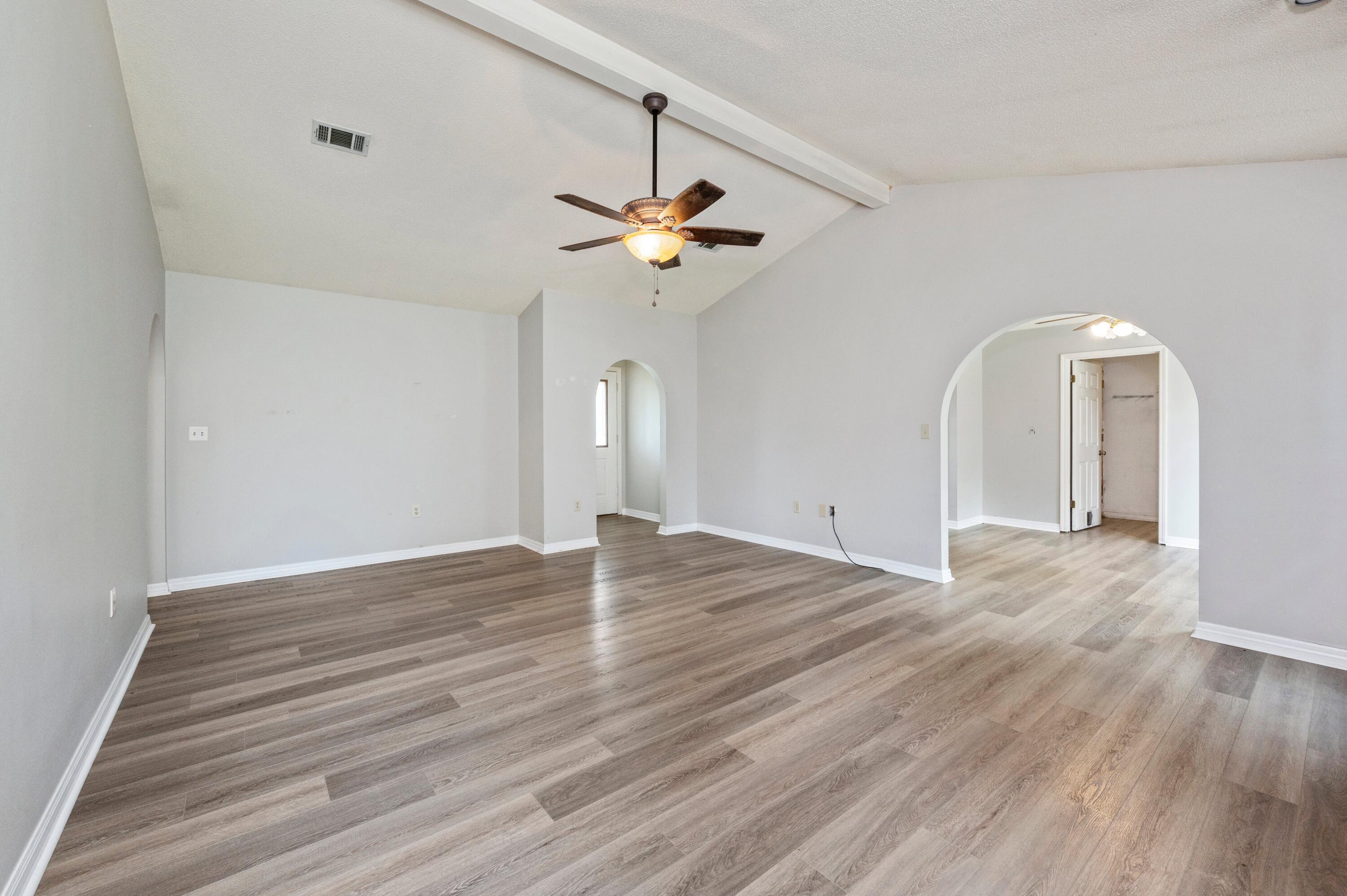 COUNTRYVIEW ESTATES 3RD ADDN - Residential Lease