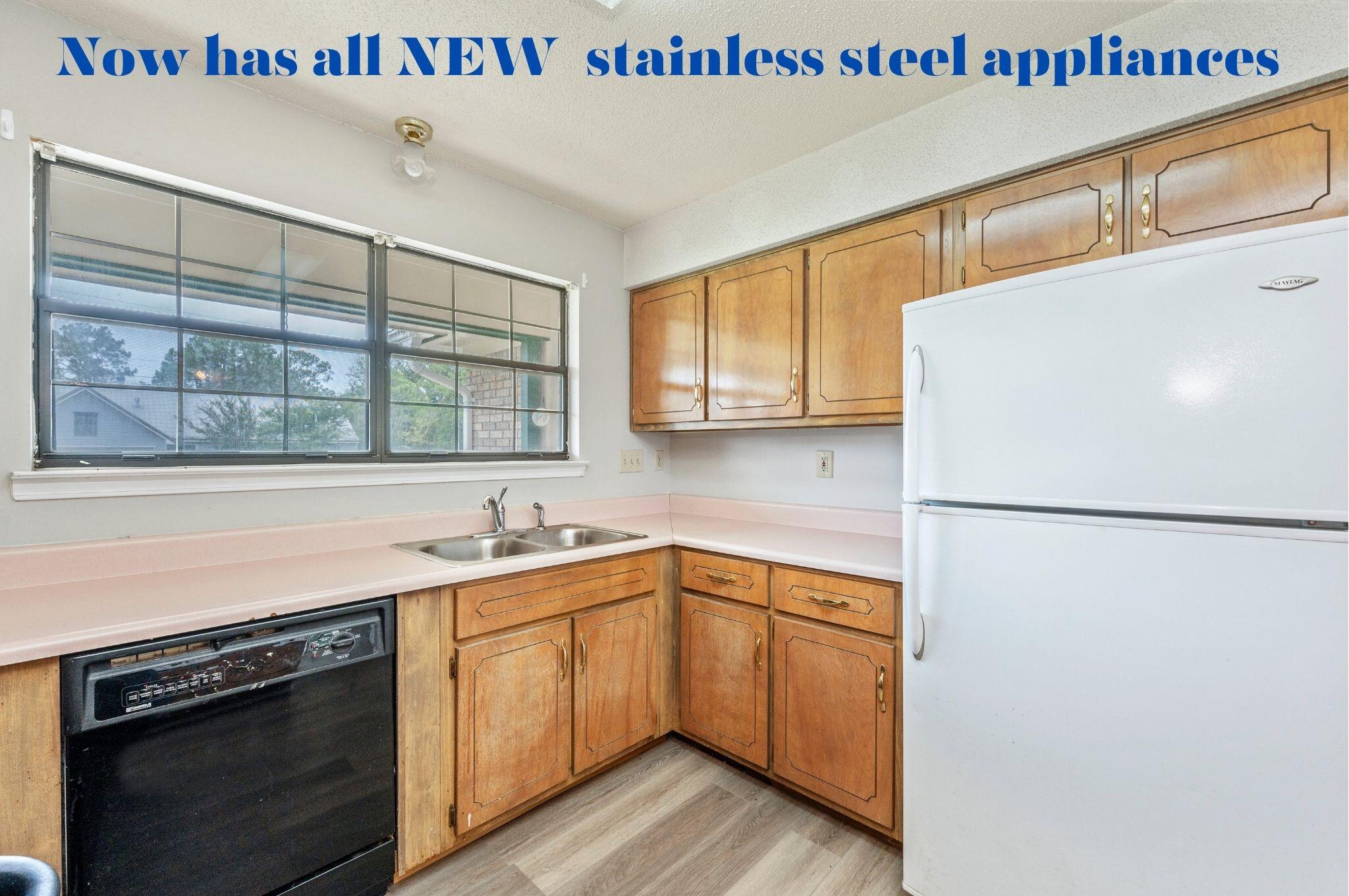 COUNTRYVIEW ESTATES 3RD ADDN - Residential Lease