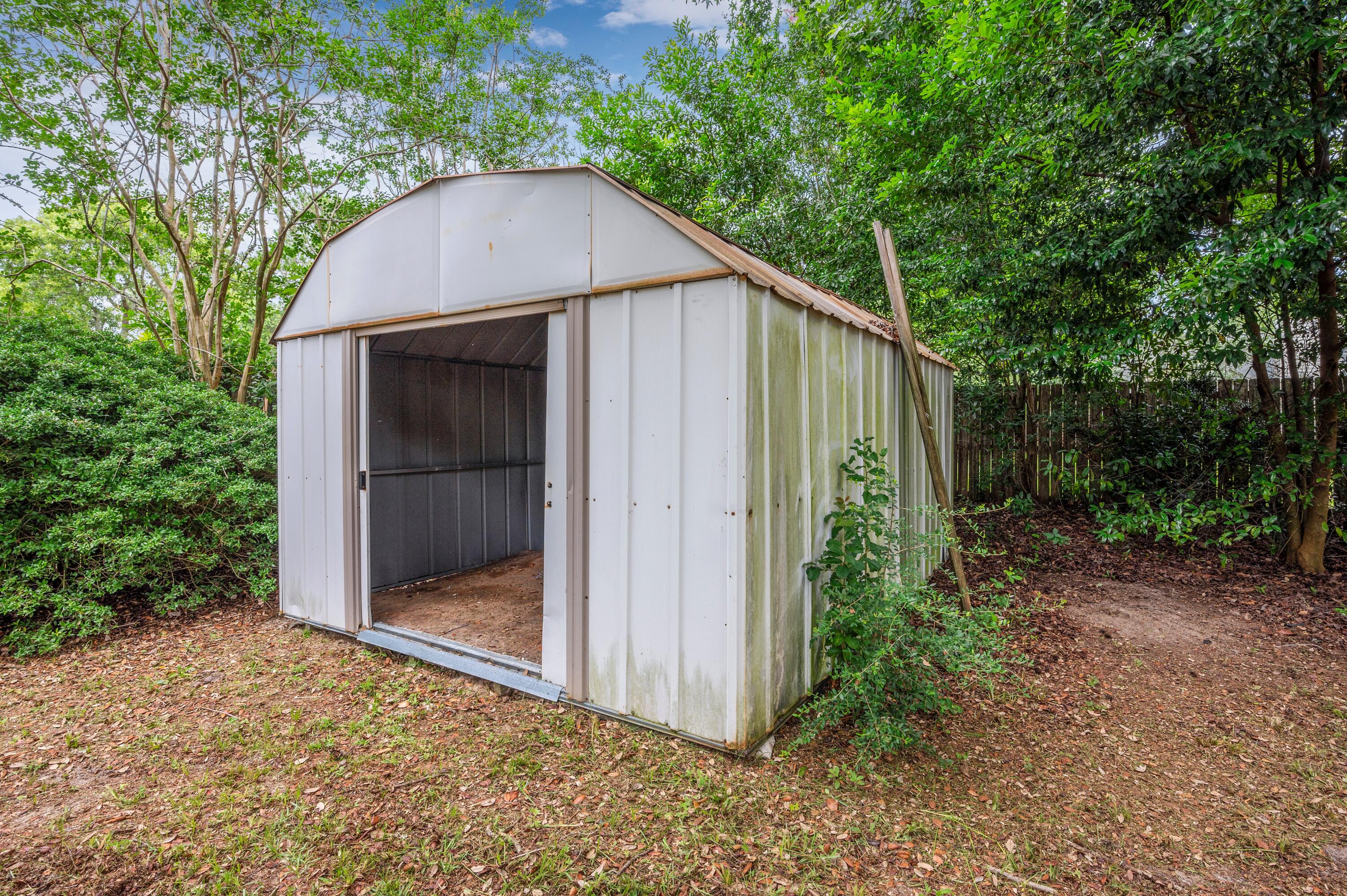 COUNTRYVIEW ESTATES 3RD ADDN - Residential Lease