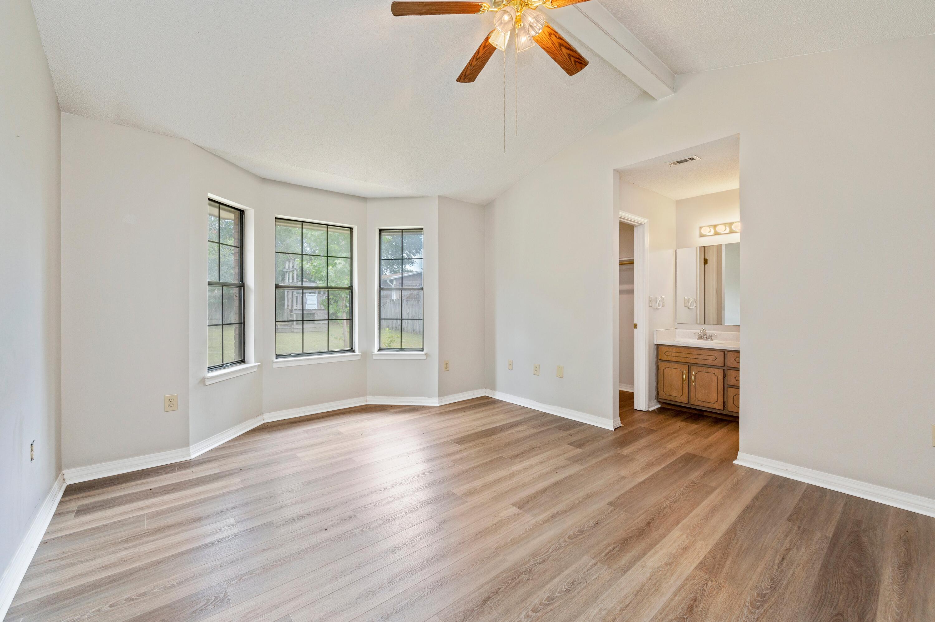 COUNTRYVIEW ESTATES 3RD ADDN - Residential Lease