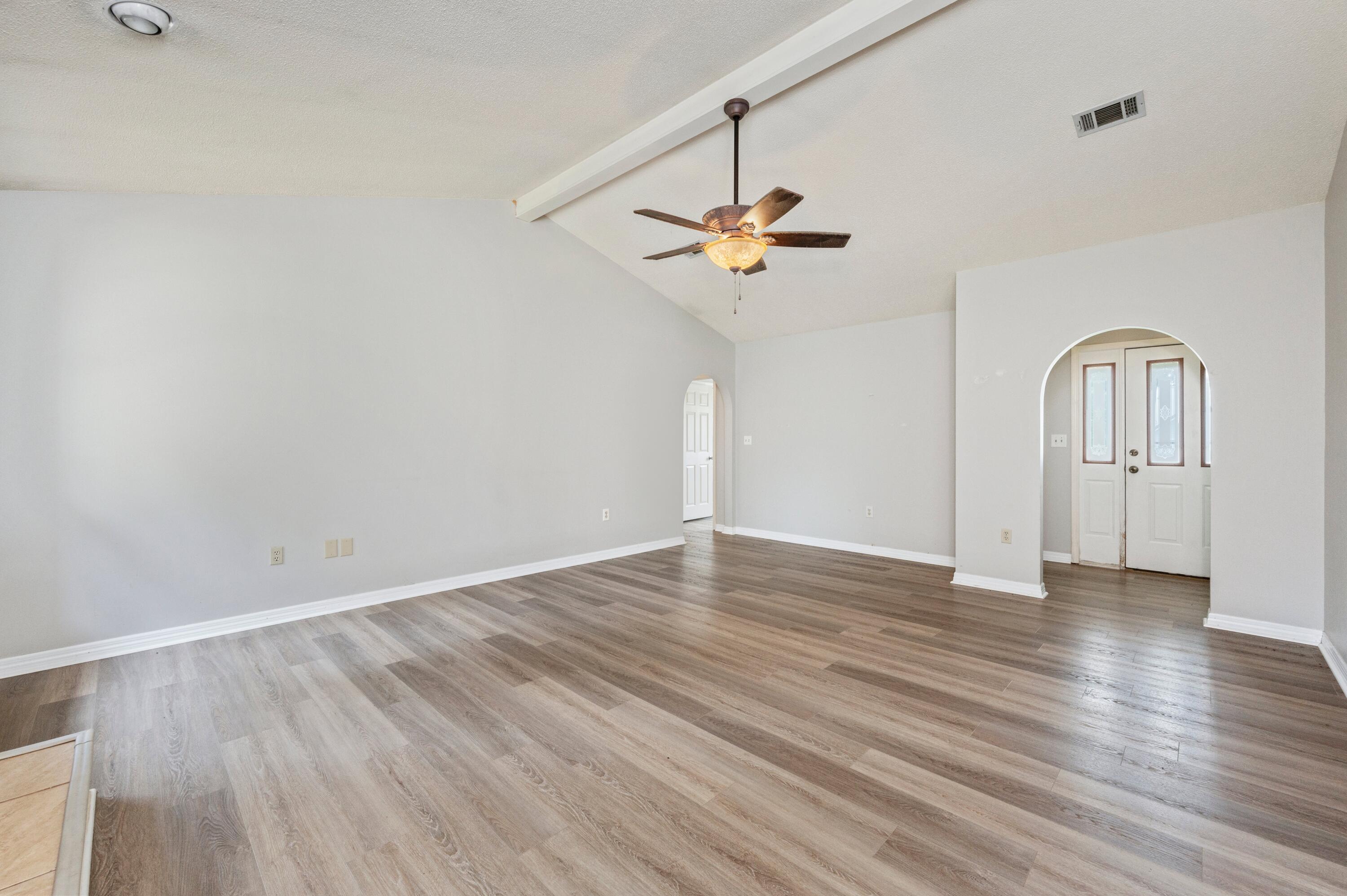 COUNTRYVIEW ESTATES 3RD ADDN - Residential Lease