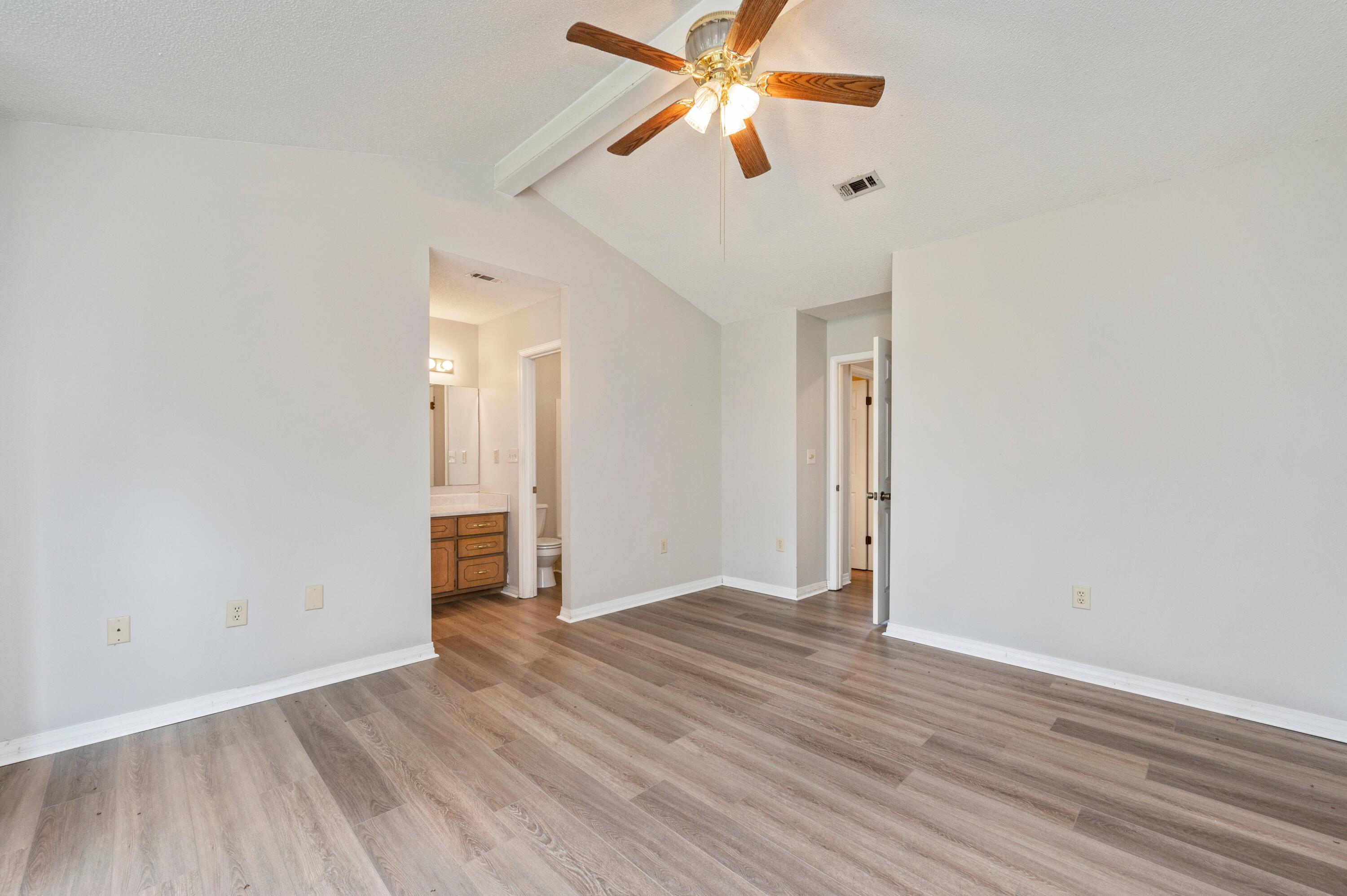 COUNTRYVIEW ESTATES 3RD ADDN - Residential Lease