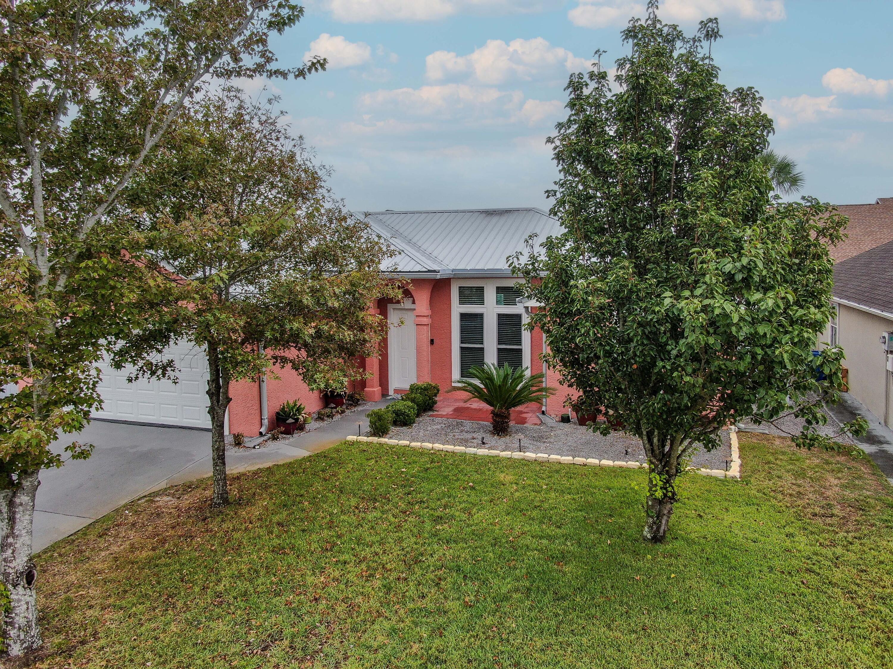 SEACLUSION BEACH - Residential