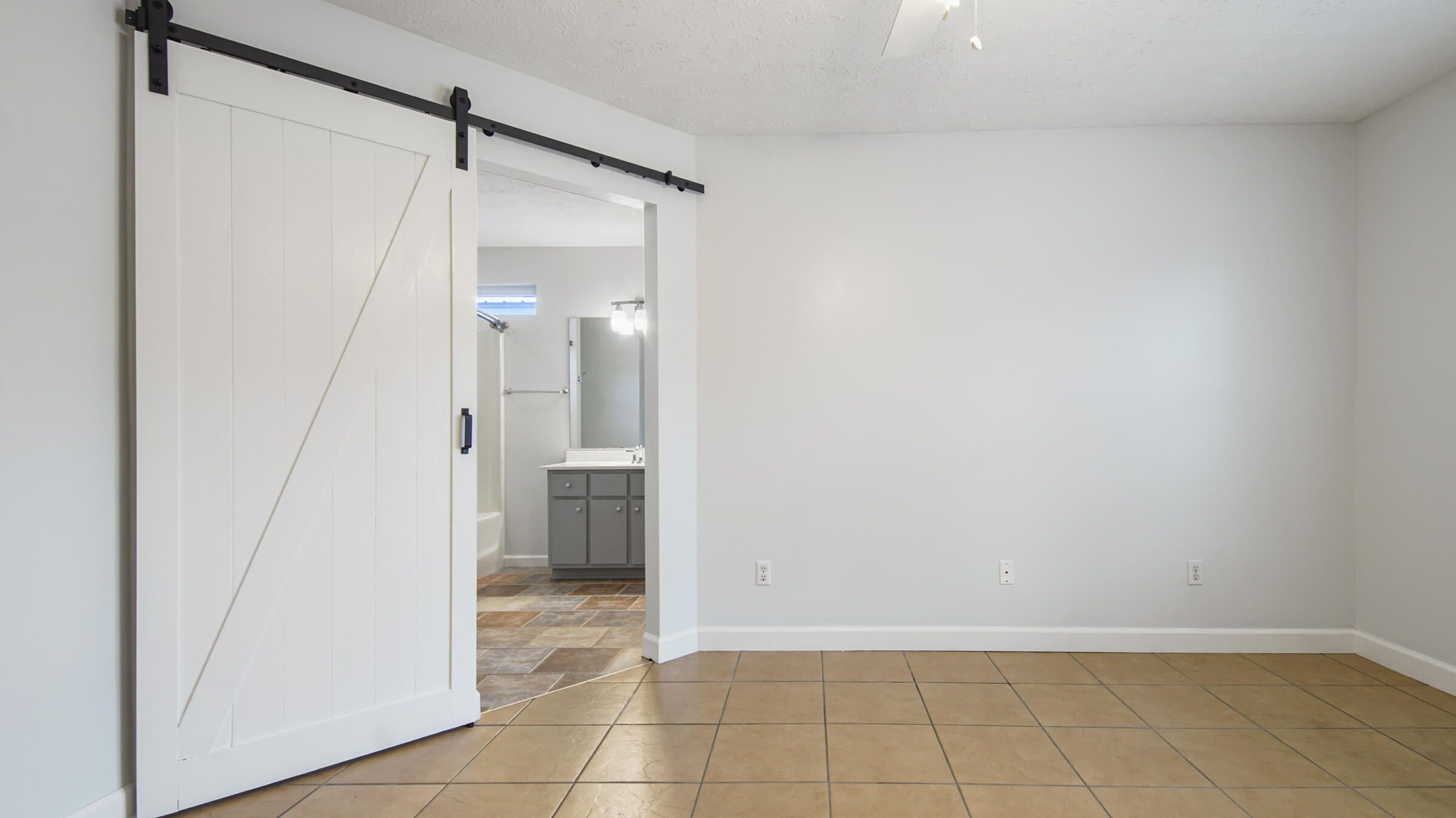 SEACLUSION BEACH - Residential