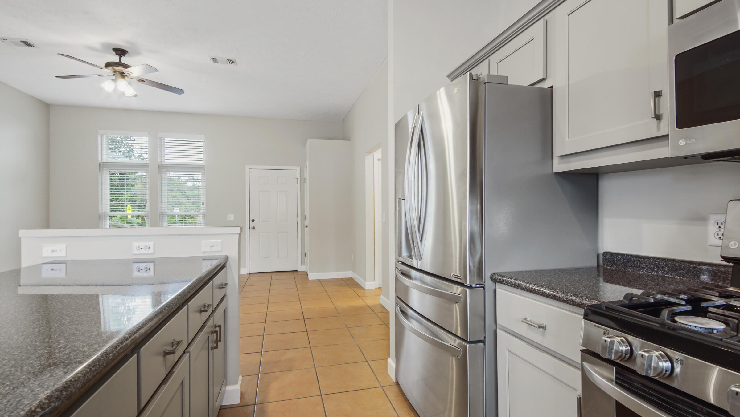 SEACLUSION BEACH - Residential