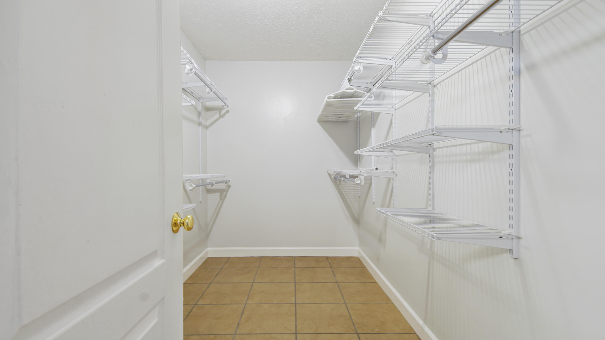 SEACLUSION BEACH - Residential