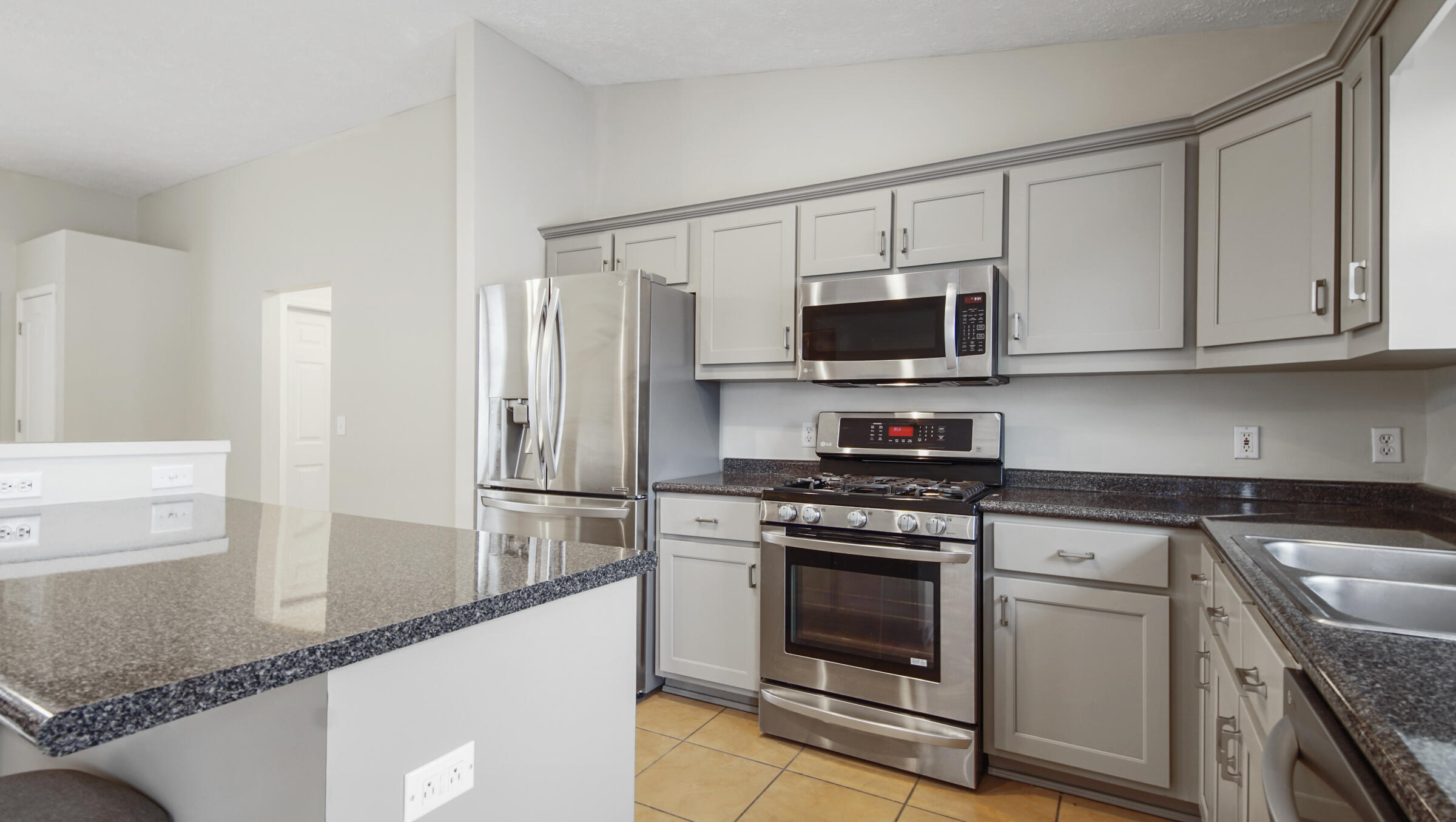 SEACLUSION BEACH - Residential