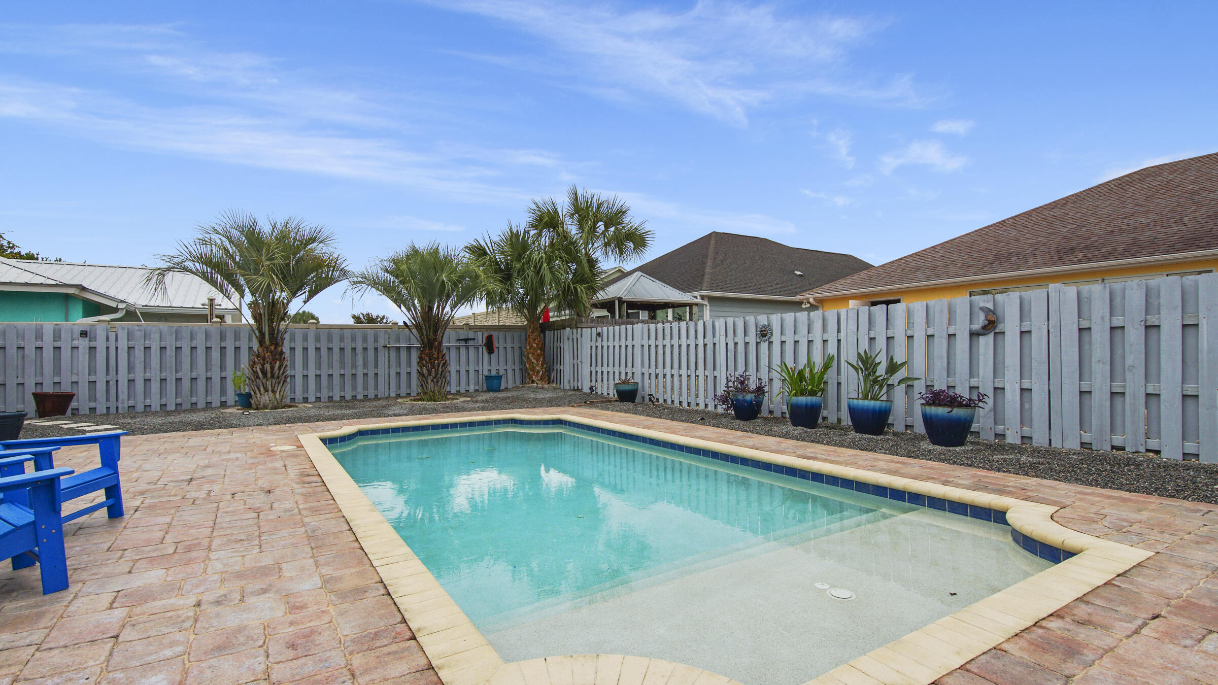 SEACLUSION BEACH - Residential