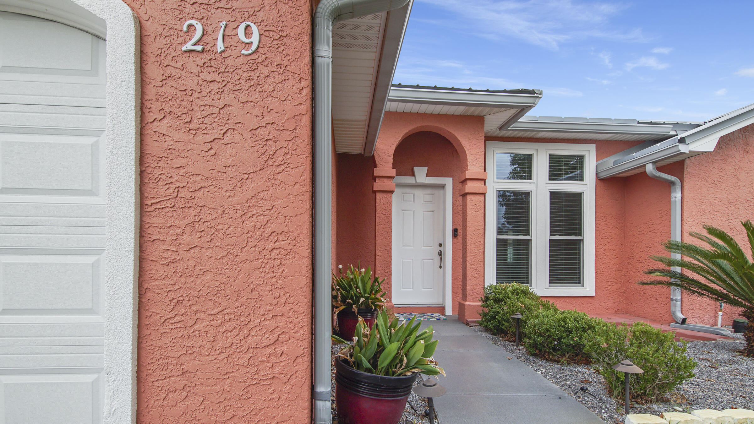 SEACLUSION BEACH - Residential