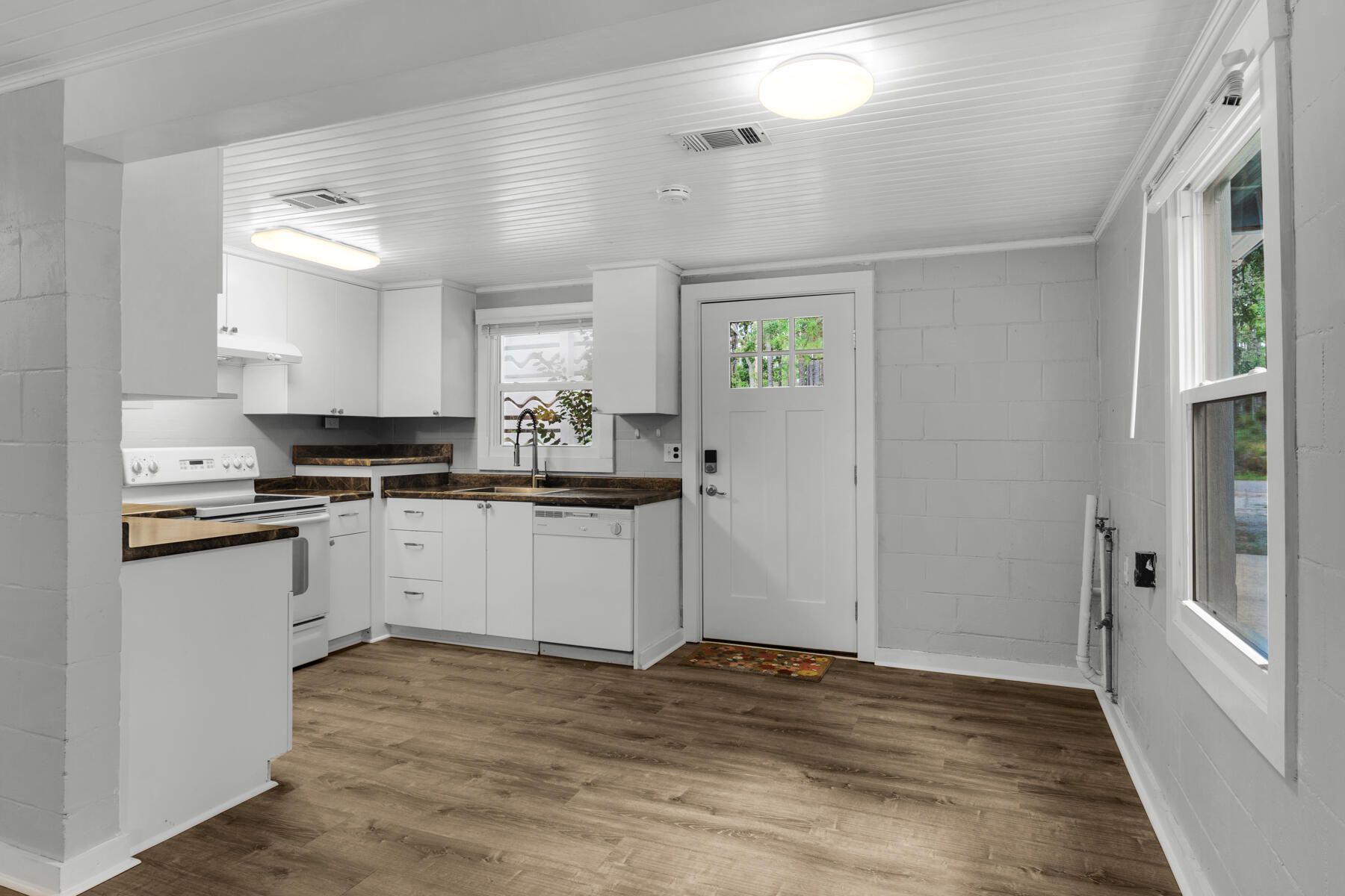 BAYSHORE RESORT UNREC - Residential