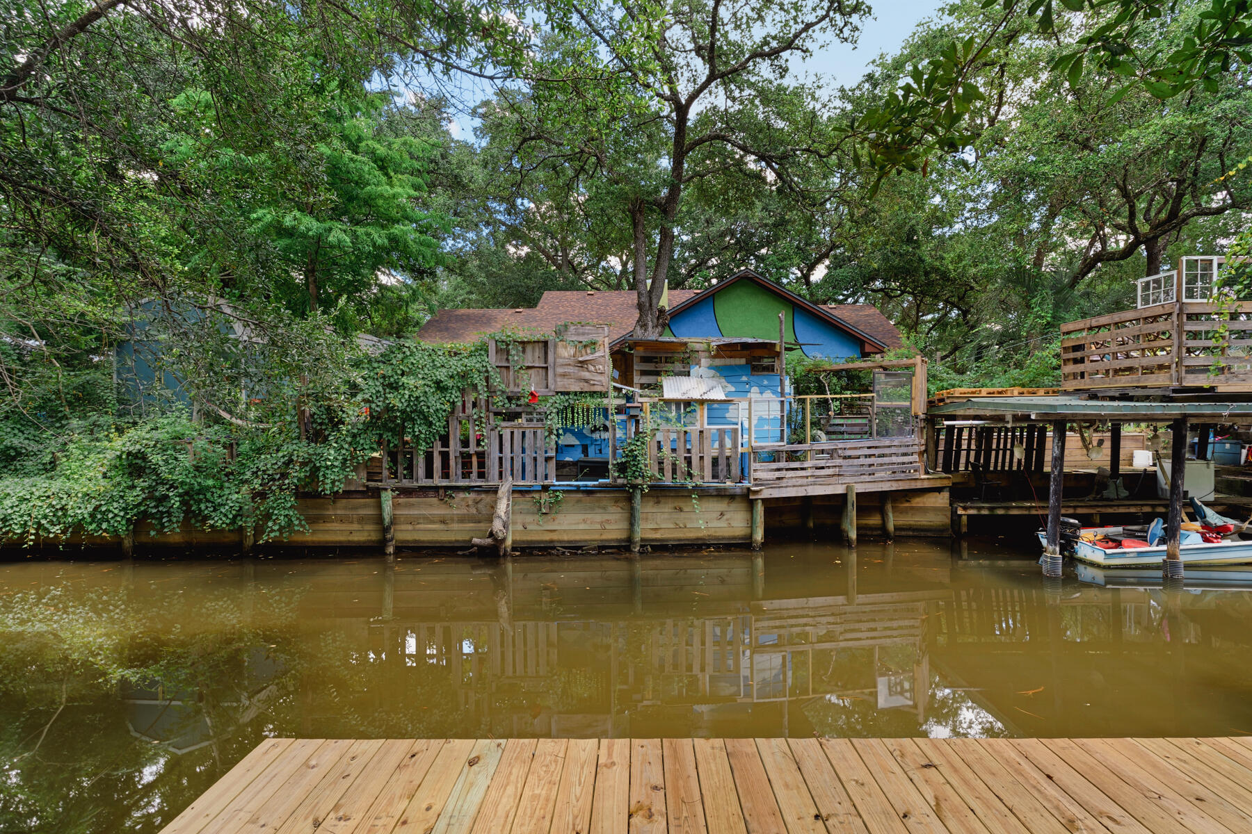 BAYSHORE RESORT UNREC - Residential