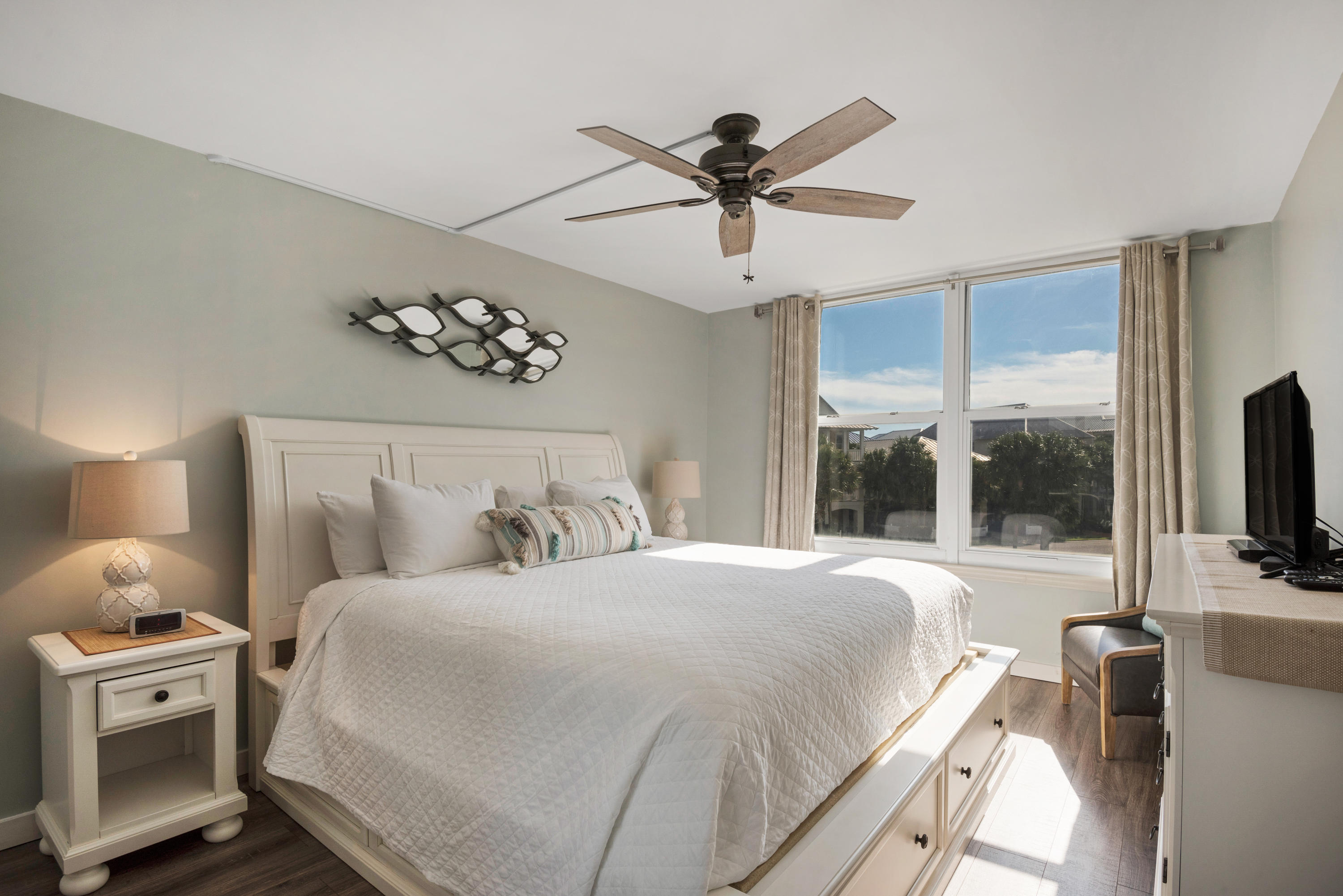 MAGNOLIA HOUSE - Residential