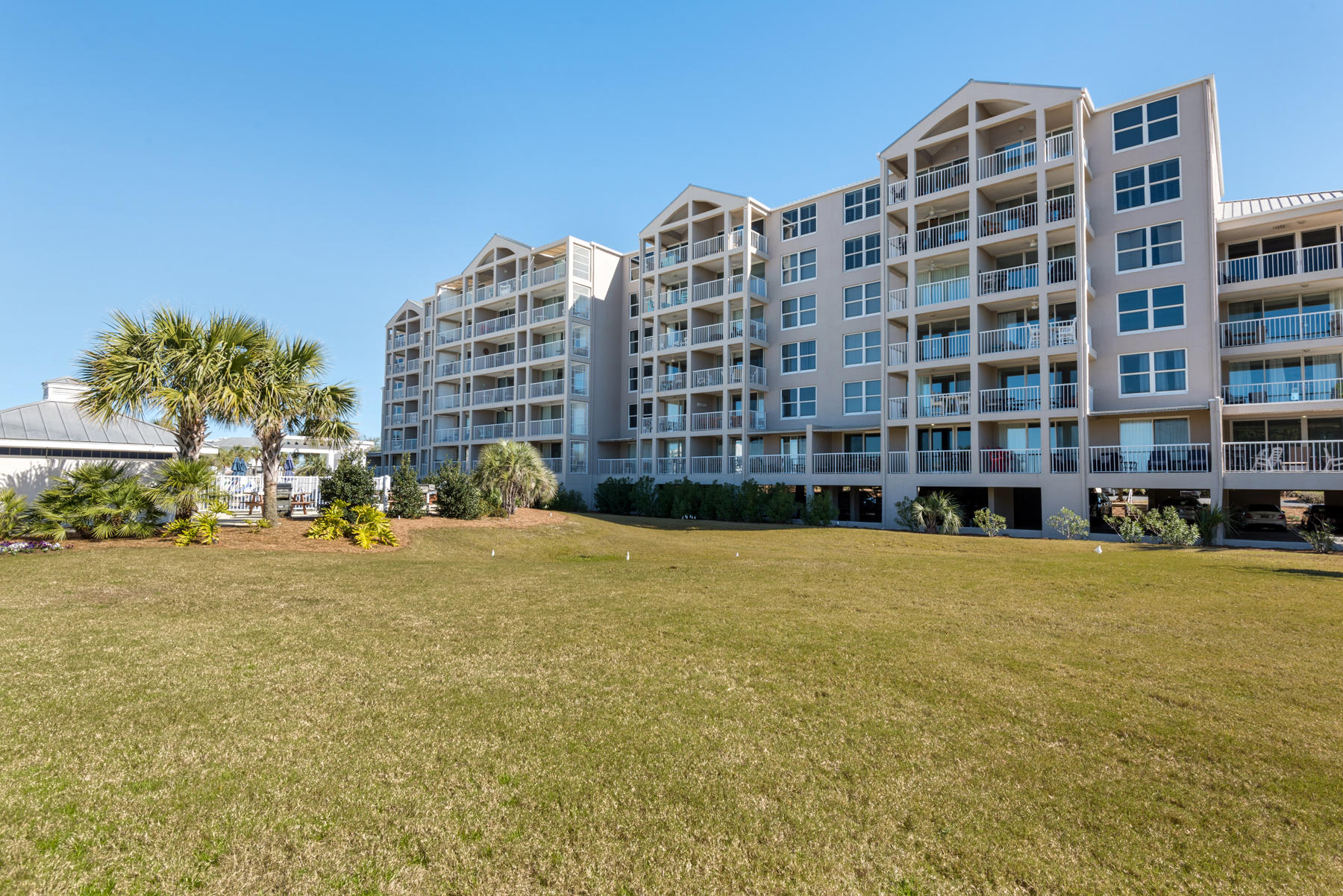 MAGNOLIA HOUSE - Residential