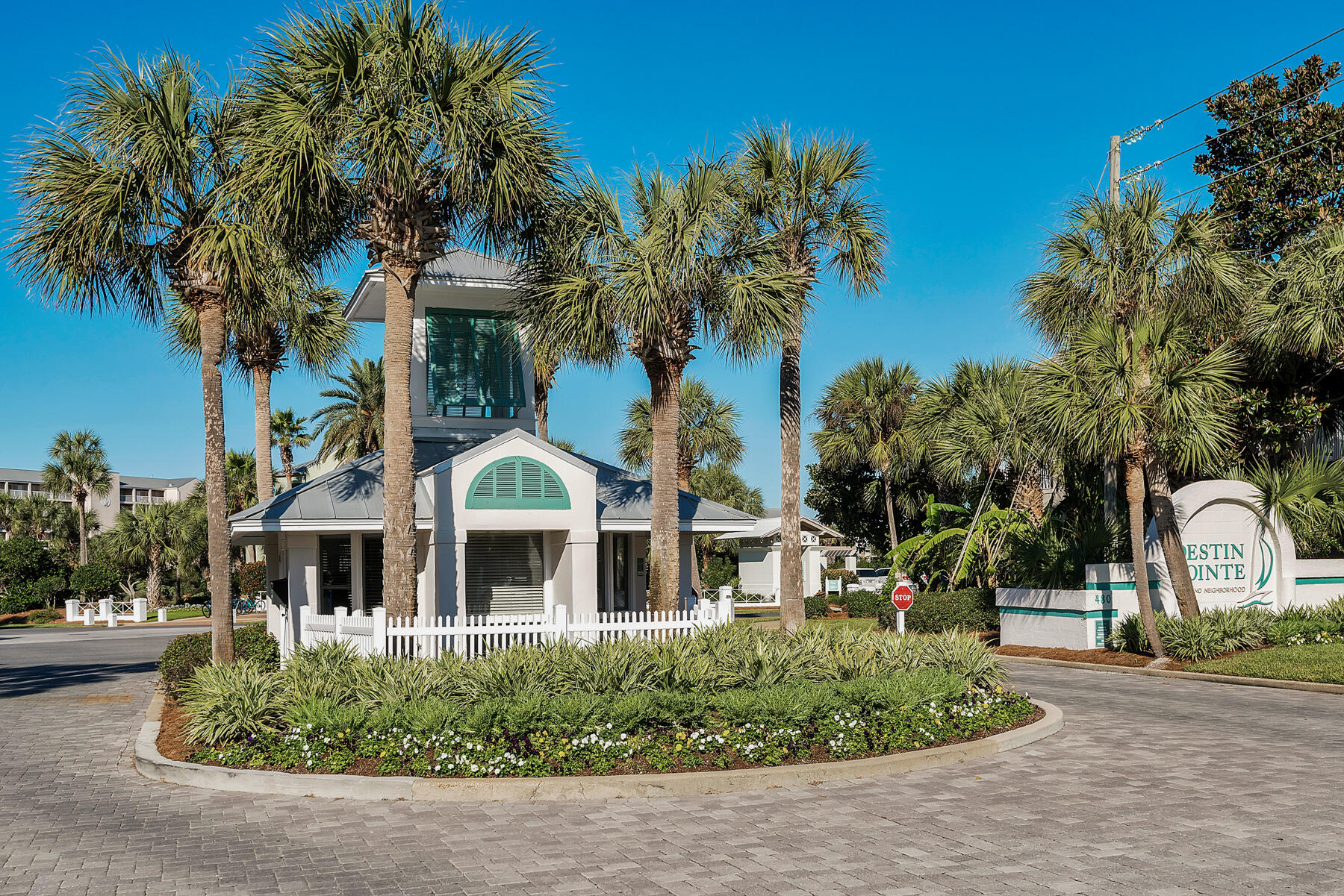 MAGNOLIA HOUSE - Residential