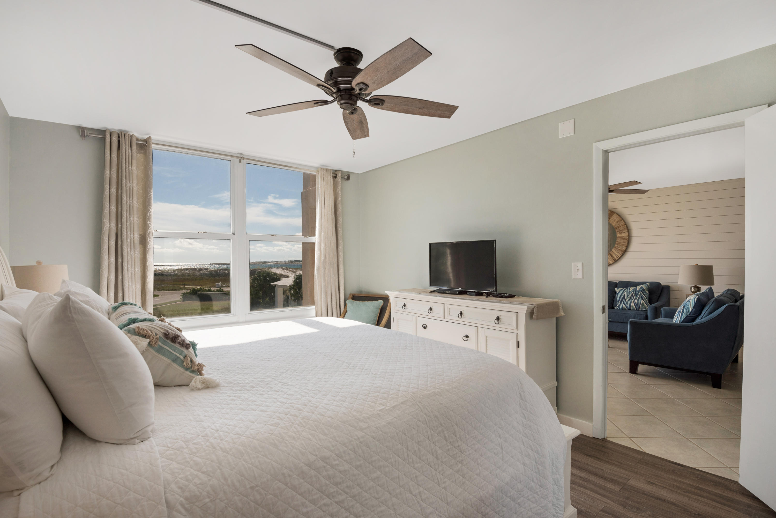 MAGNOLIA HOUSE - Residential