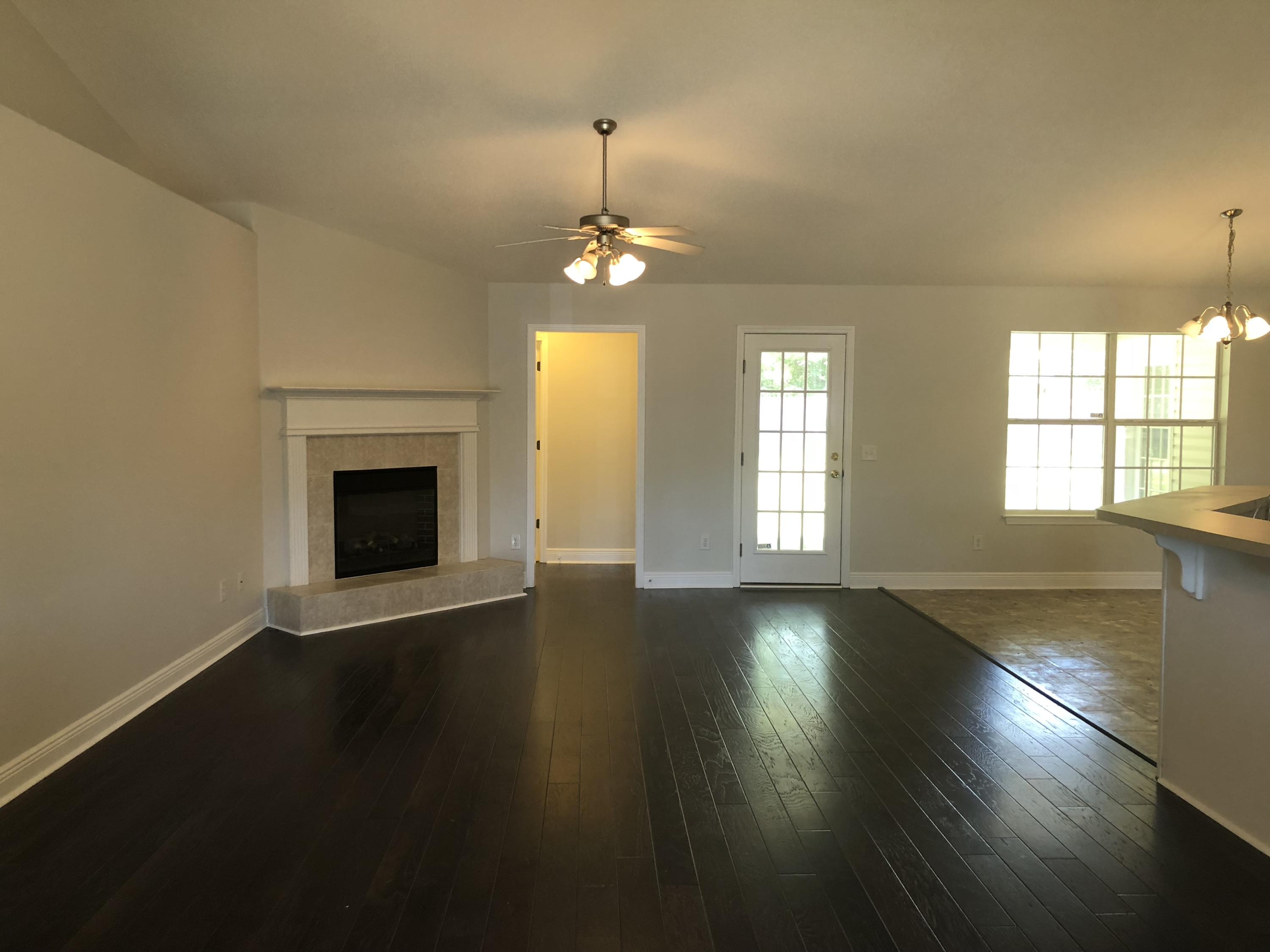 LEE FARMS PH I - Residential