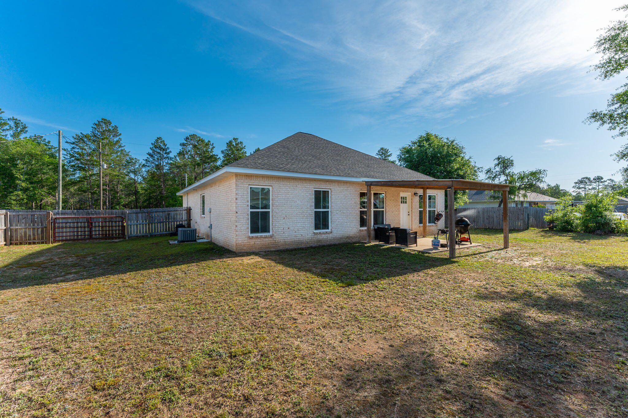 THE PINES - Residential