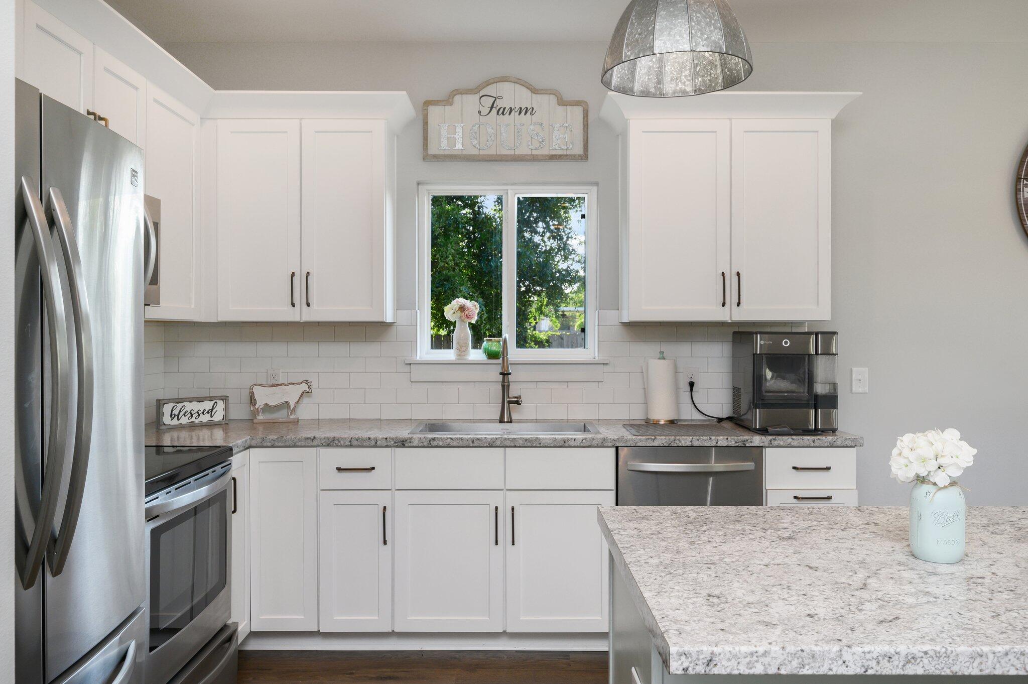 THE PINES - Residential