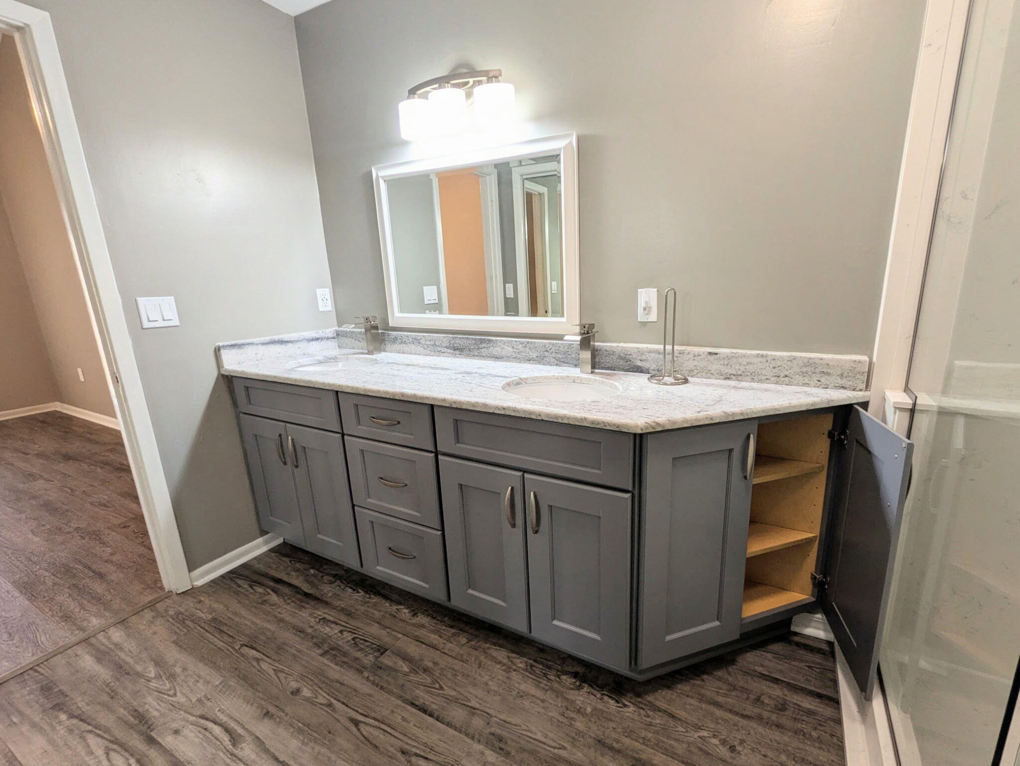 CANTERBURY WOODS - Residential