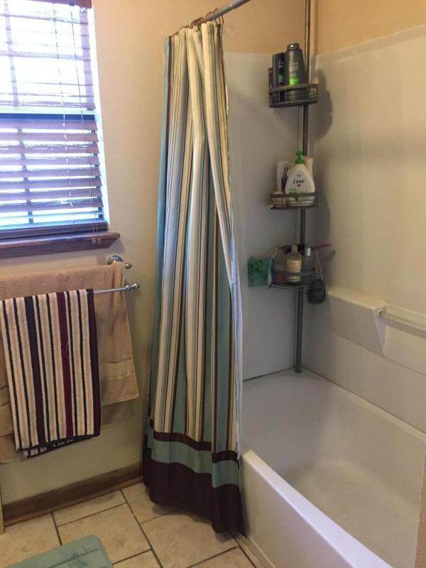 CHATEAU PRES DE LA MER - Residential Lease