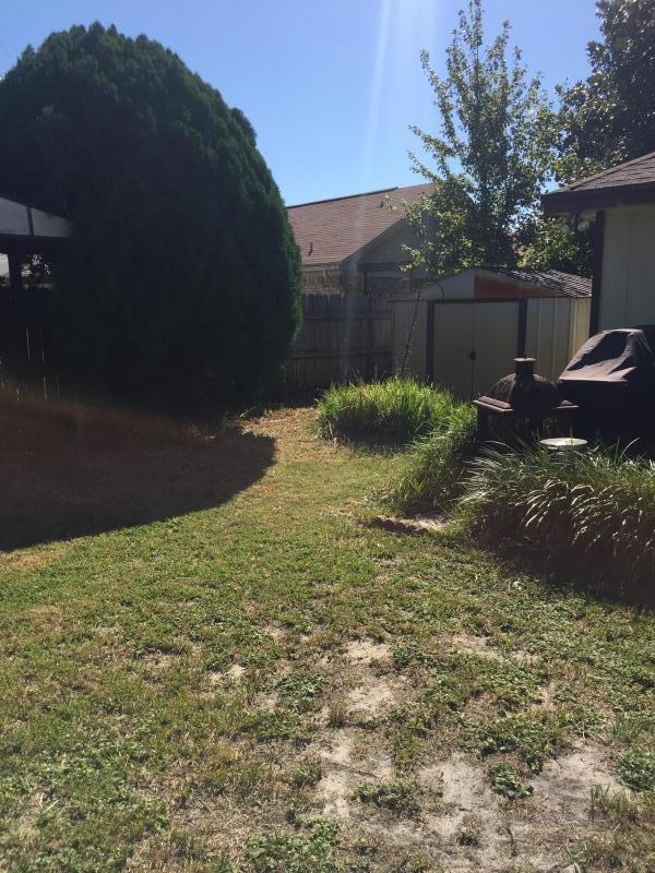 CHATEAU PRES DE LA MER - Residential Lease