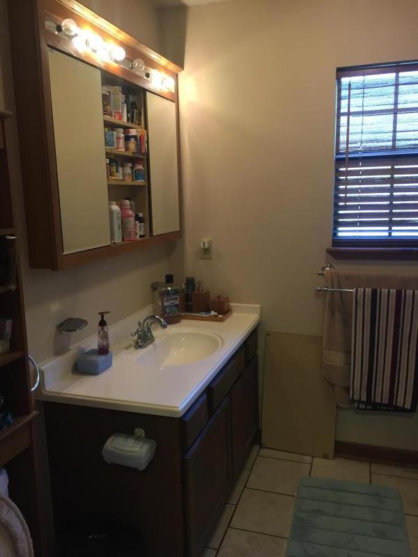 CHATEAU PRES DE LA MER - Residential Lease