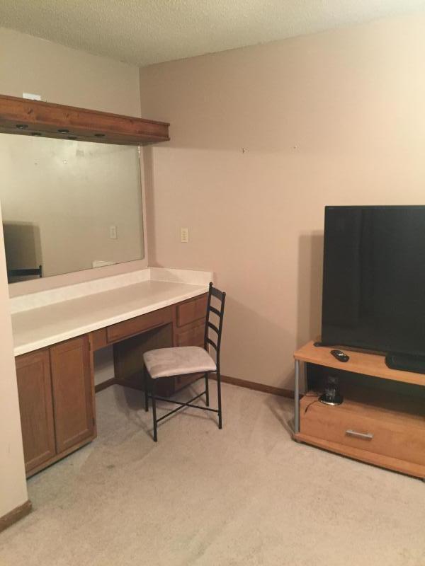 CHATEAU PRES DE LA MER - Residential Lease