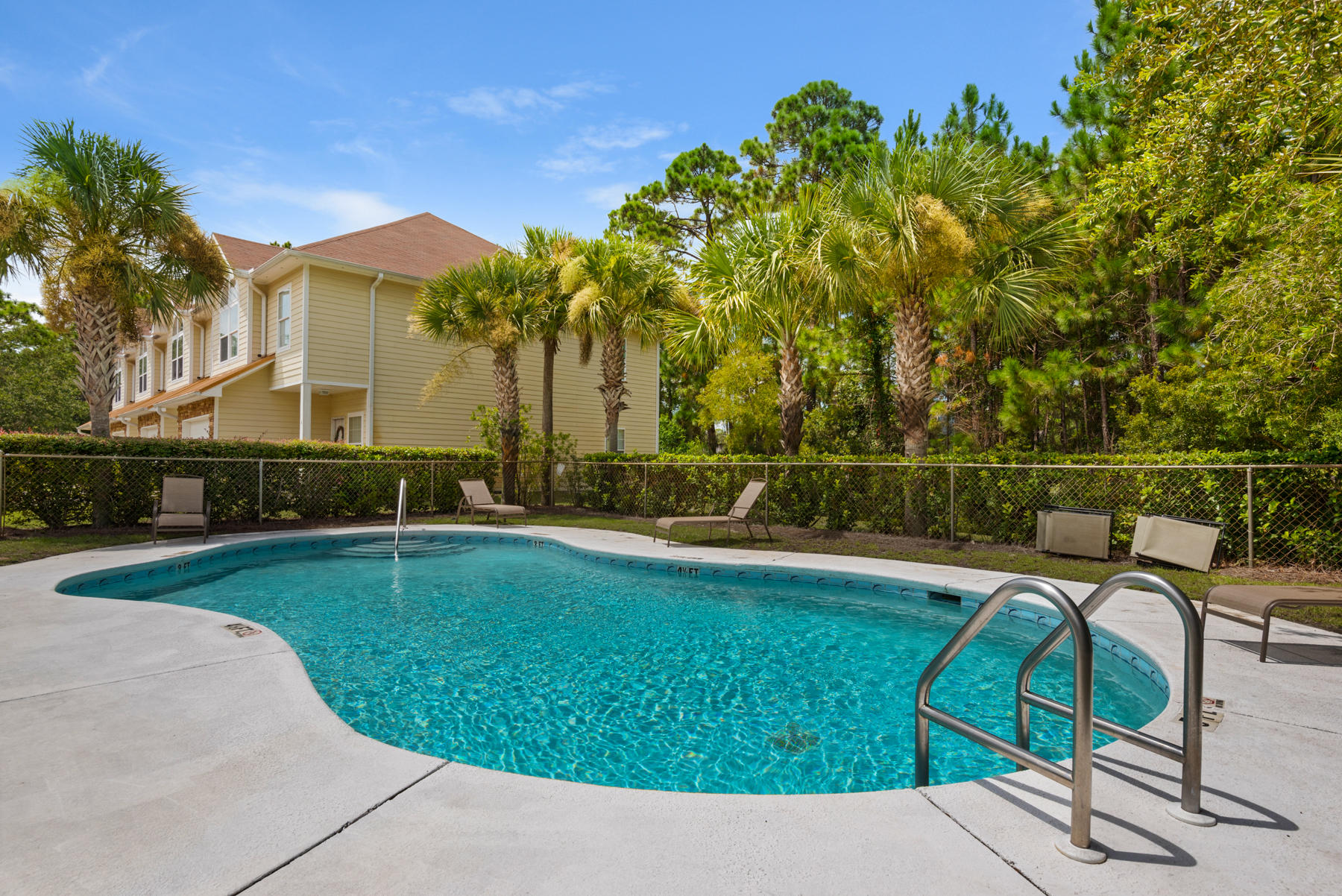 STONEGATE VILLAS - Residential