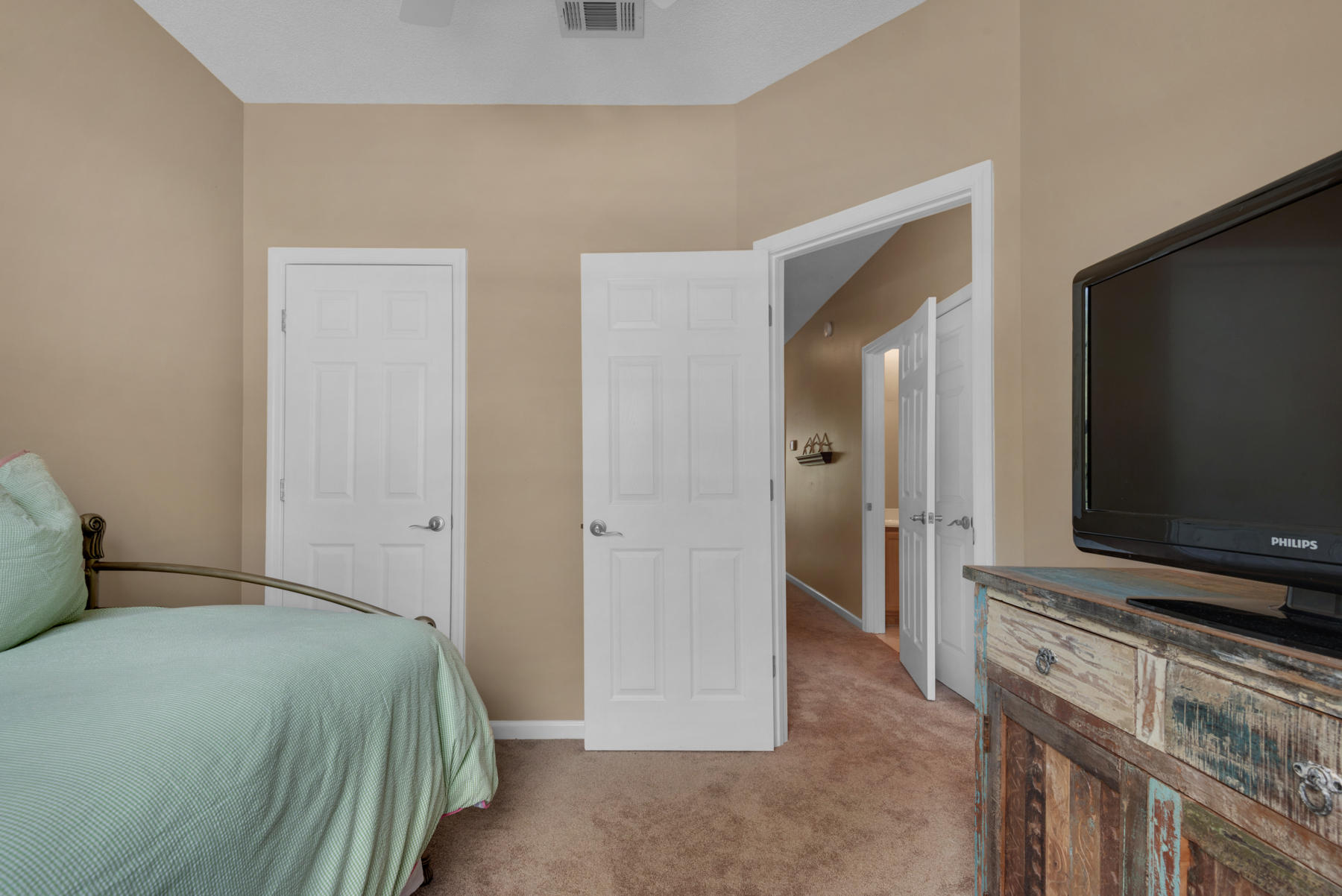 STONEGATE VILLAS - Residential