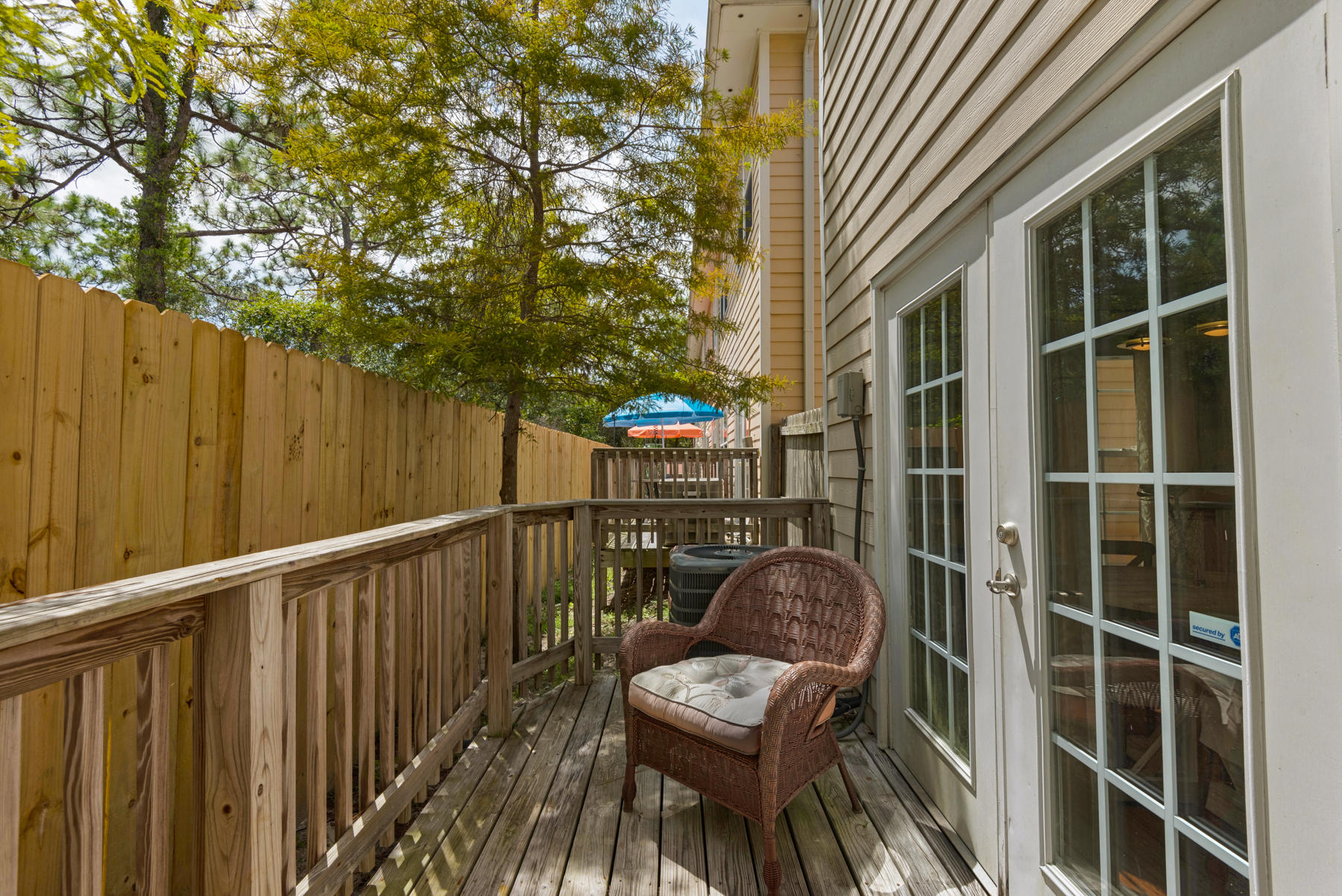 STONEGATE VILLAS - Residential