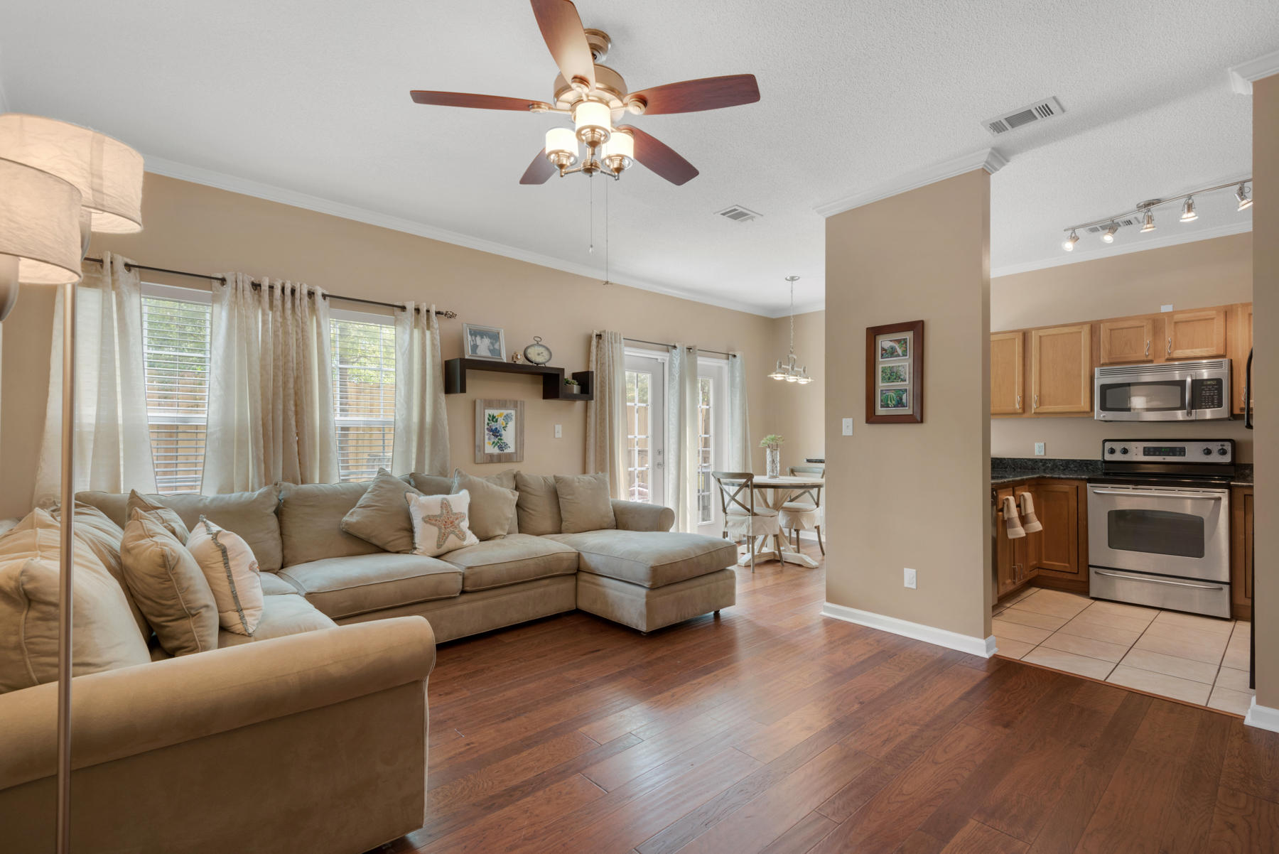 STONEGATE VILLAS - Residential