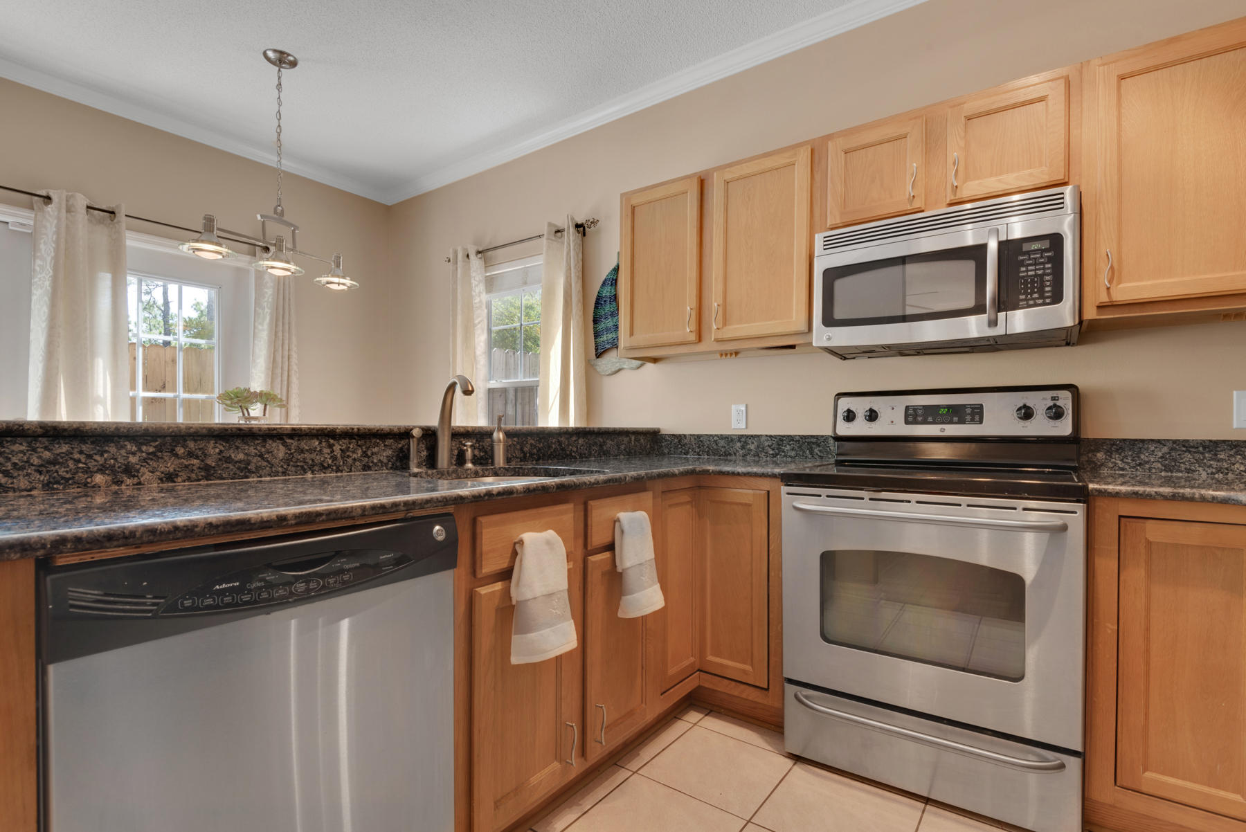 STONEGATE VILLAS - Residential