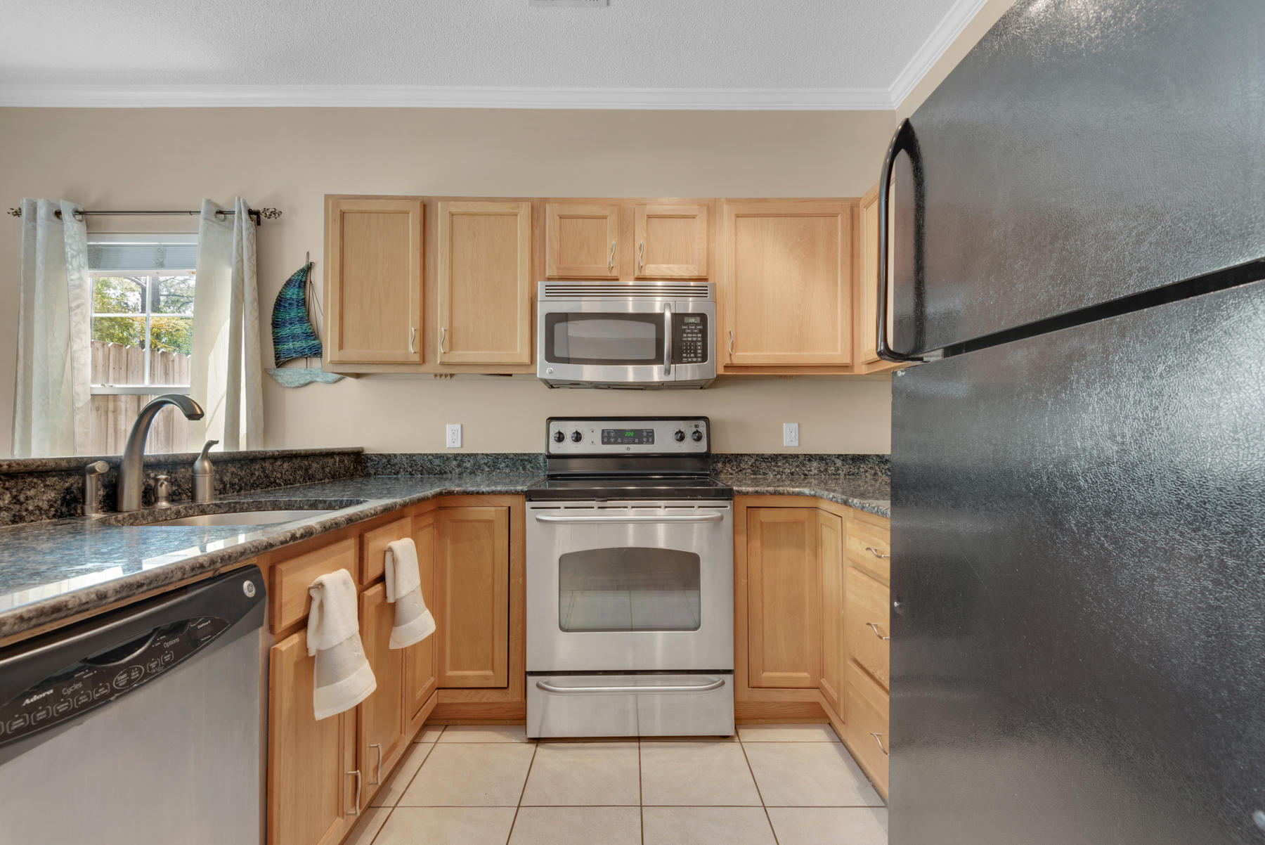 STONEGATE VILLAS - Residential