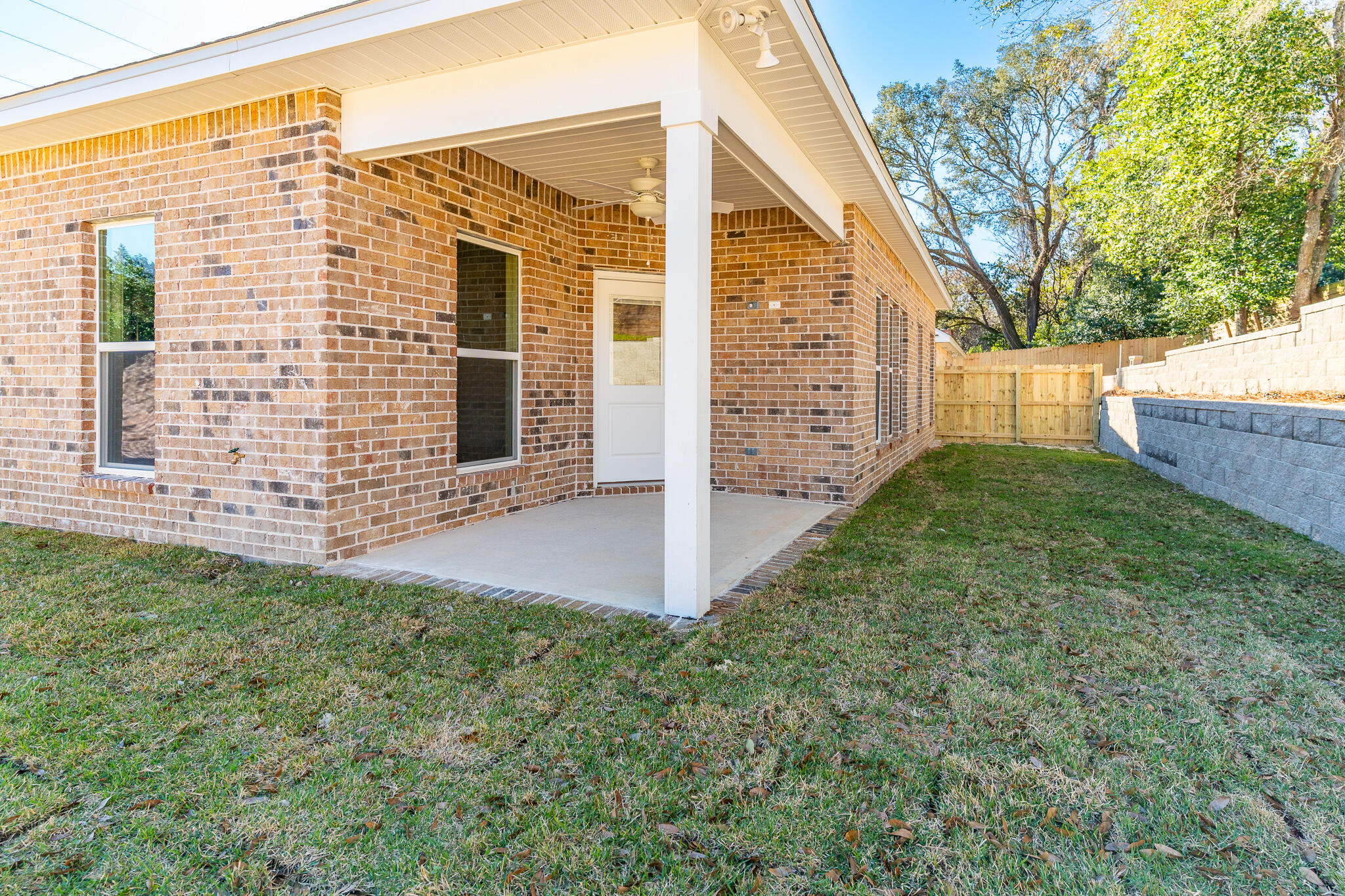 Cedar Ave - Residential