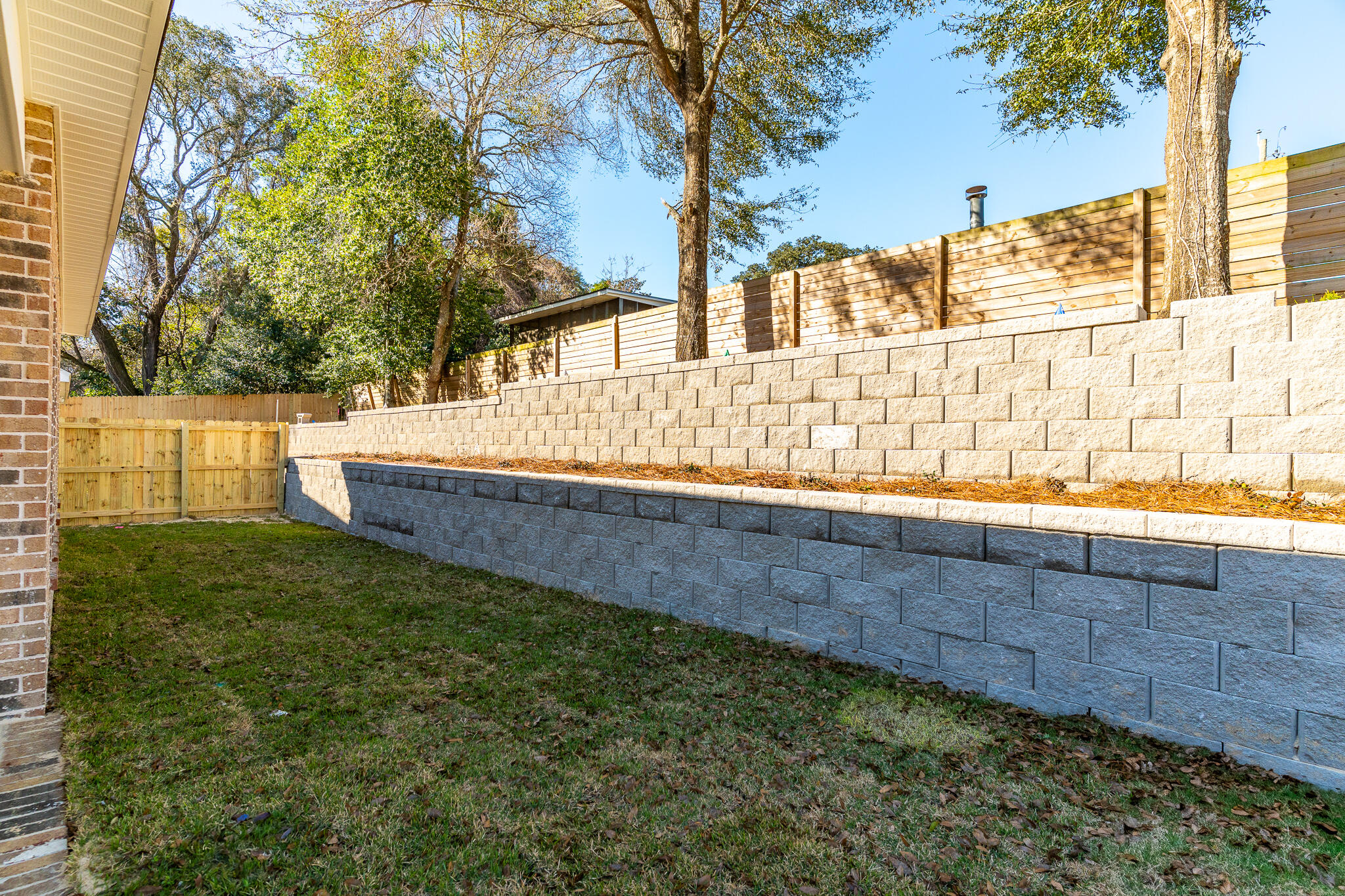 Cedar Ave - Residential