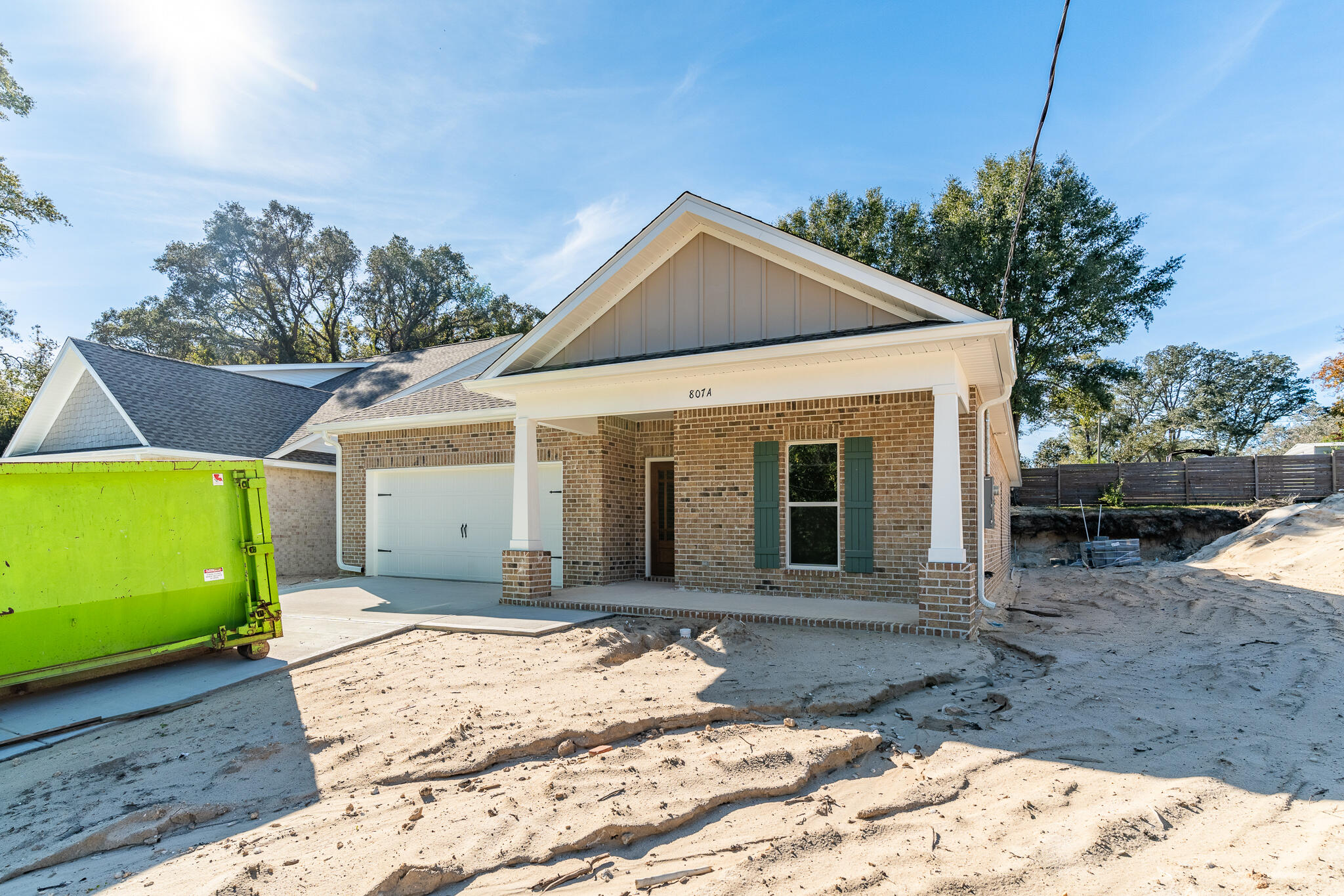 Cedar Ave - Residential