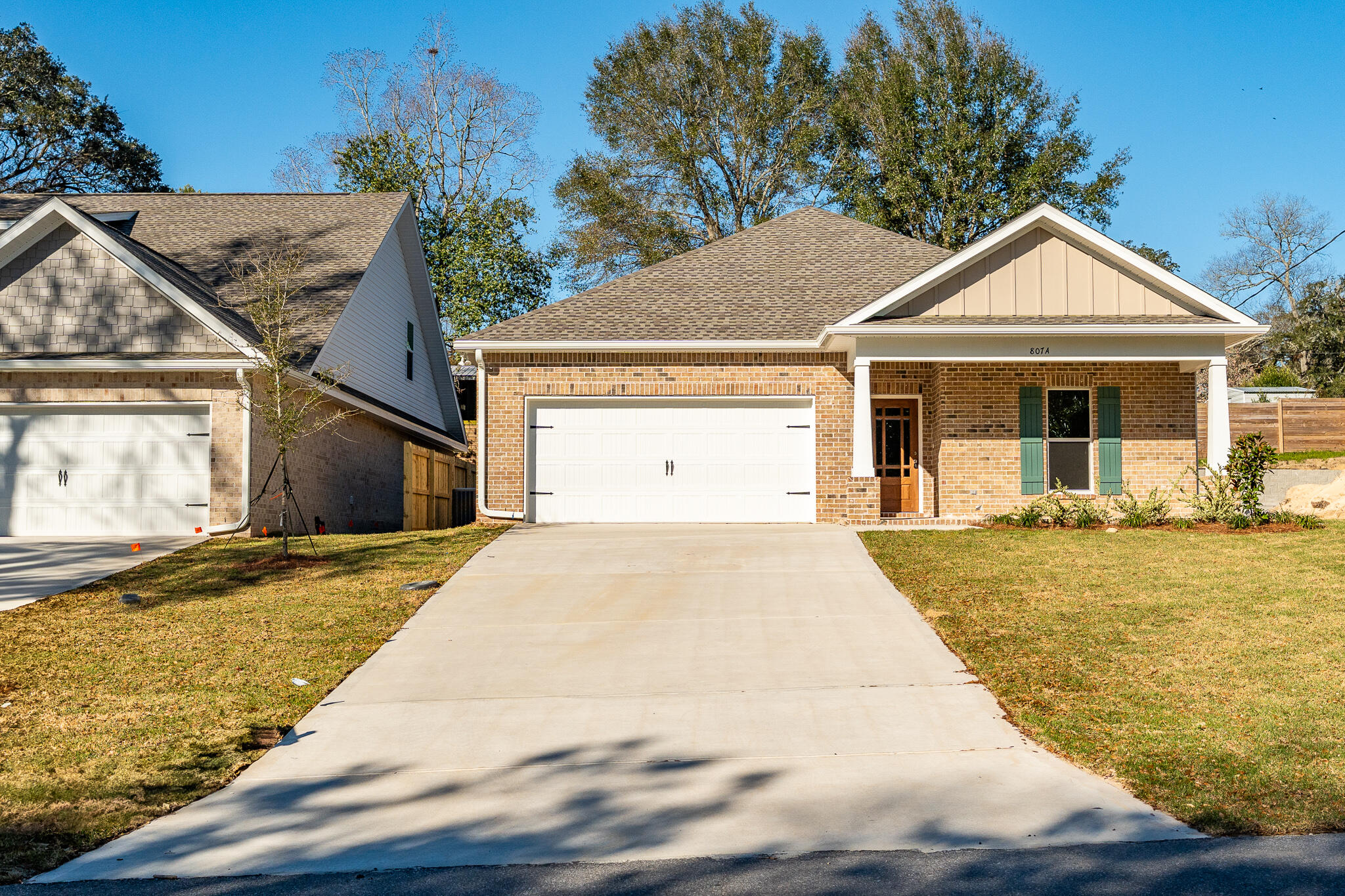 Cedar Ave - Residential