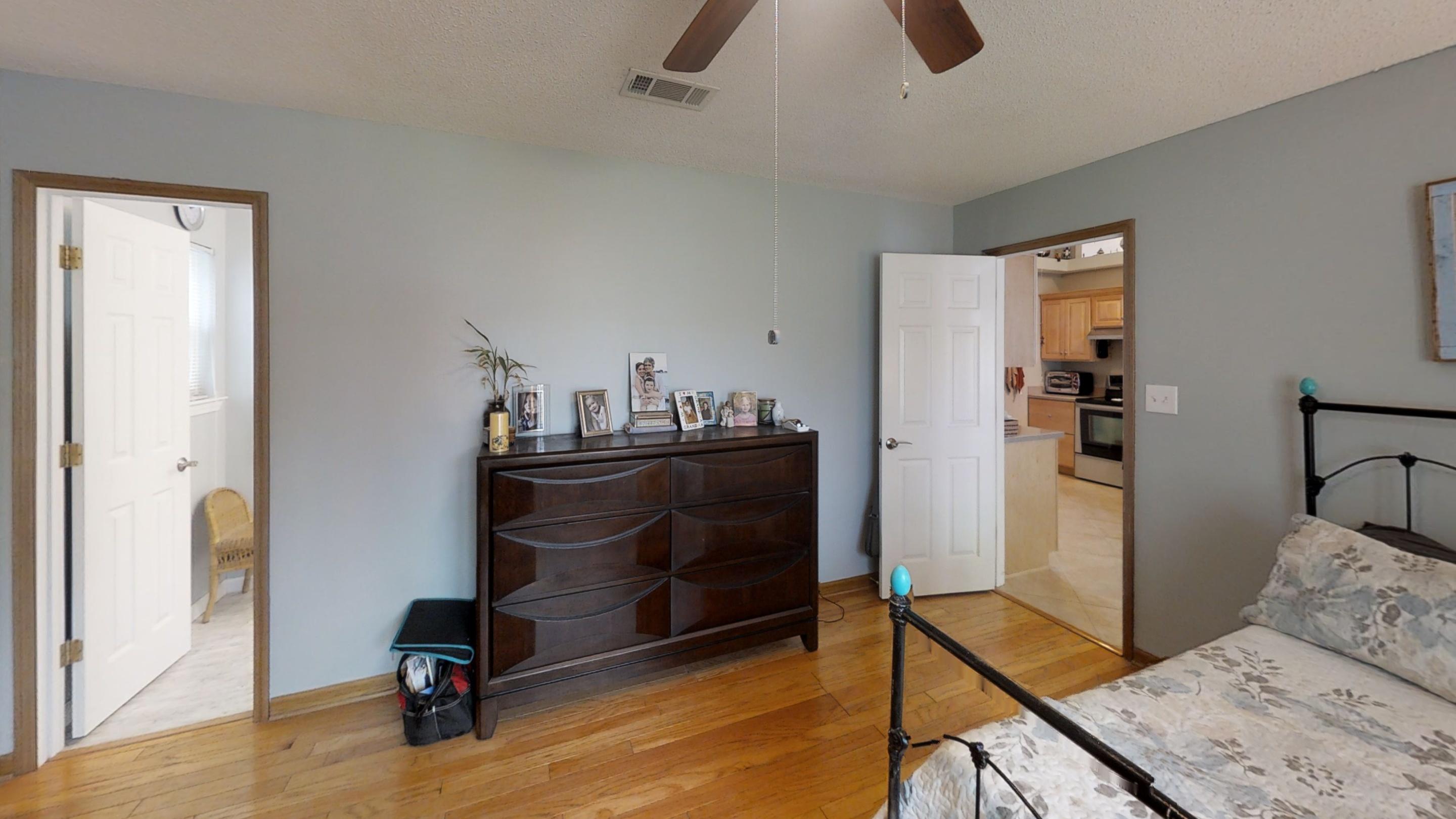 COUNTRY BREEZE ESTATES - Residential