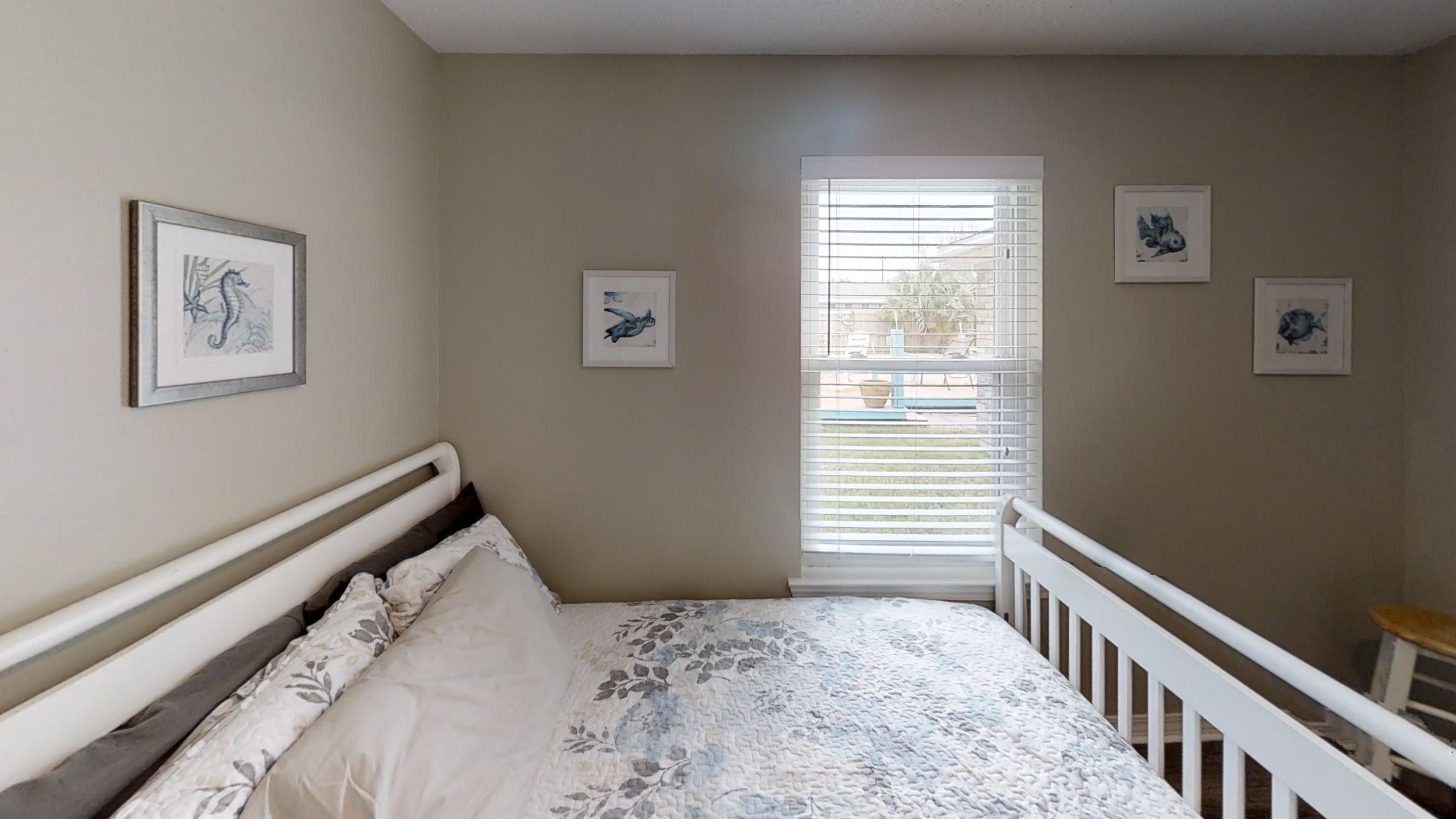 COUNTRY BREEZE ESTATES - Residential